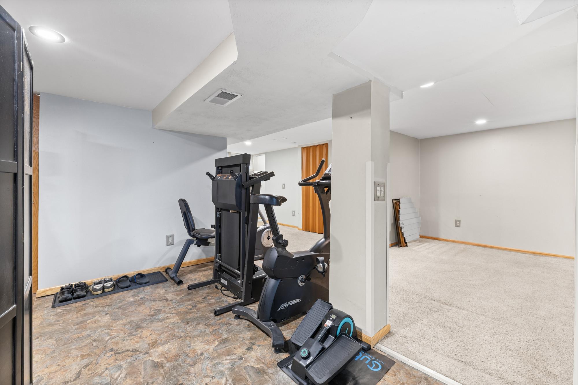 View of Residential at 6701 Regent Avenue, Brooklyn Center MN 55429, Brooklyn Center (22 of 40) - Mike Wilen | Minnesota Team Real Estate