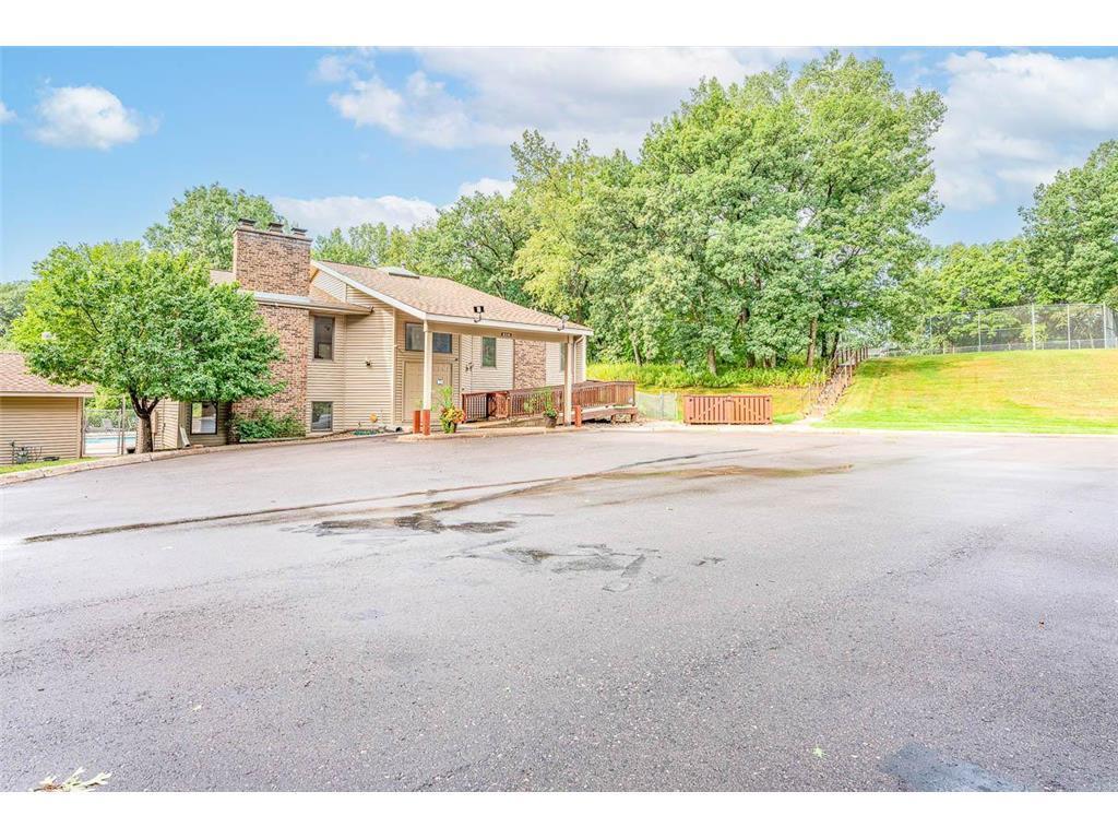 View of Residential at 563 Sterling Street, Maplewood MN 55119, Maplewood (26 of 33) - Mike Wilen | Minnesota Team Real Estate