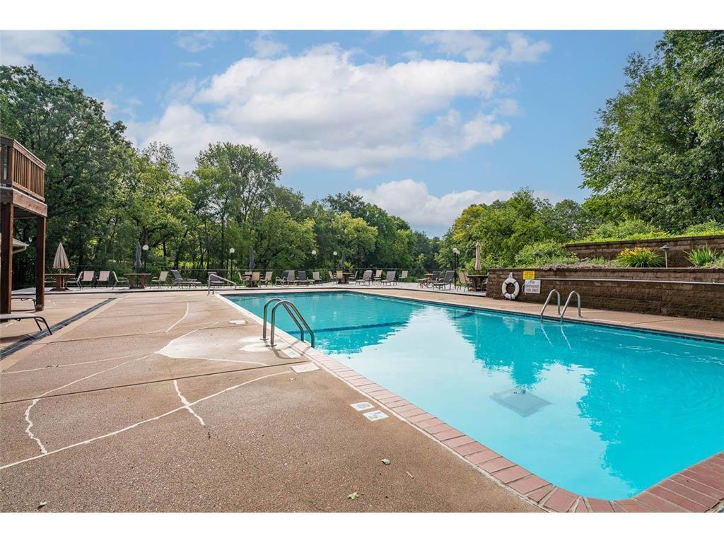 View of Residential at 563 Sterling Street, Maplewood MN 55119, Maplewood (28 of 33) - Mike Wilen | Minnesota Team Real Estate