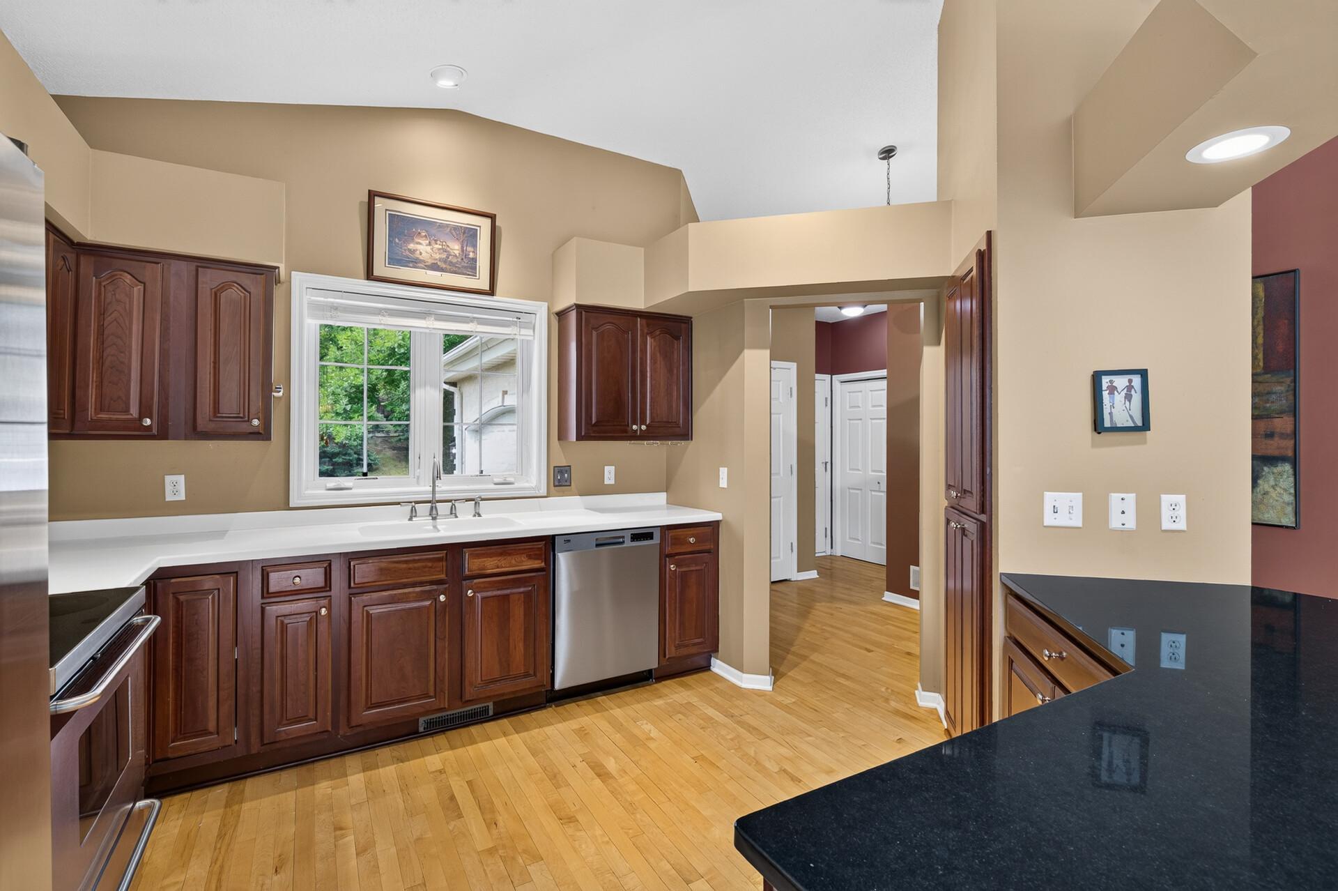View of Residential at 13364 Hummingbird Drive, Apple Valley MN 55124, Apple Valley (10 of 28) - Mike Wilen | Minnesota Team Real Estate