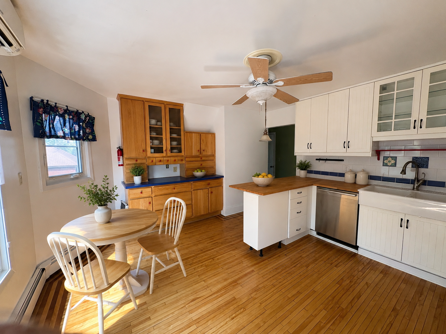 View of Residential Income at 1604 Elliot Avenue, Minneapolis MN 55404, Minneapolis (4 of 26) - Mike Wilen | Minnesota Team Real Estate