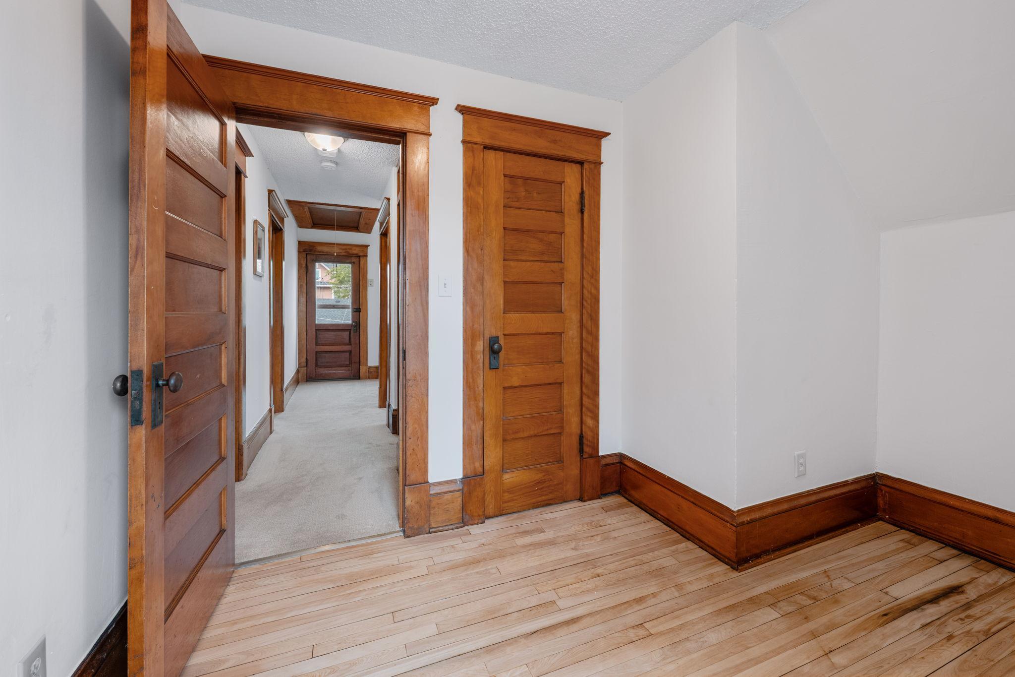View of Residential at 1557 Lafond Avenue, Saint Paul MN 55104, Saint Paul (30 of 46) - Mike Wilen | Minnesota Team Real Estate