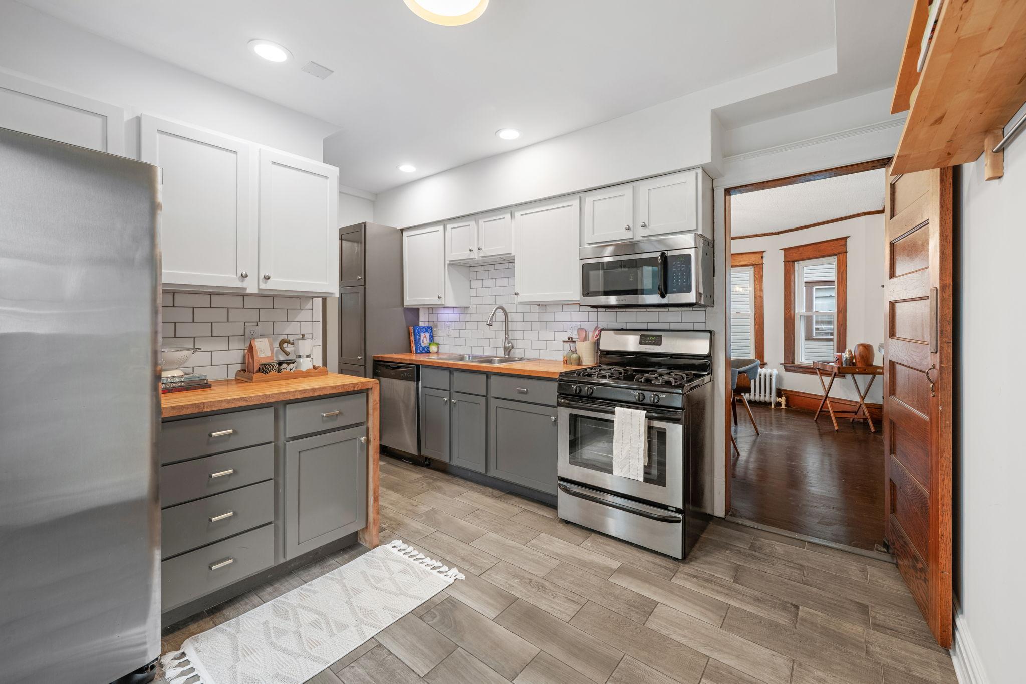 View of Residential at 1557 Lafond Avenue, Saint Paul MN 55104, Saint Paul (13 of 46) - Mike Wilen | Minnesota Team Real Estate