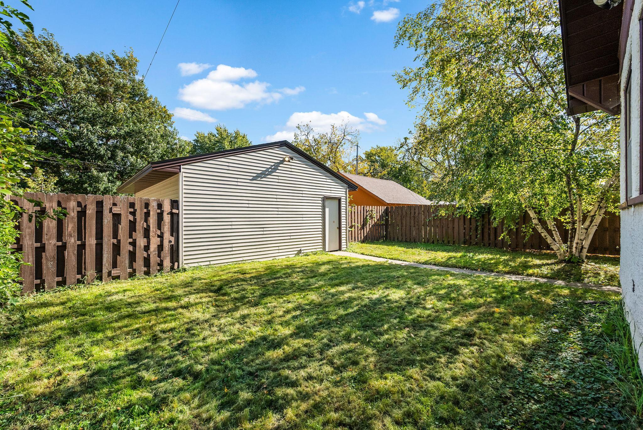 View of Residential at 1324 Upton Avenue, Minneapolis MN 55411, Minneapolis (20 of 22) - Mike Wilen | Minnesota Team Real Estate
