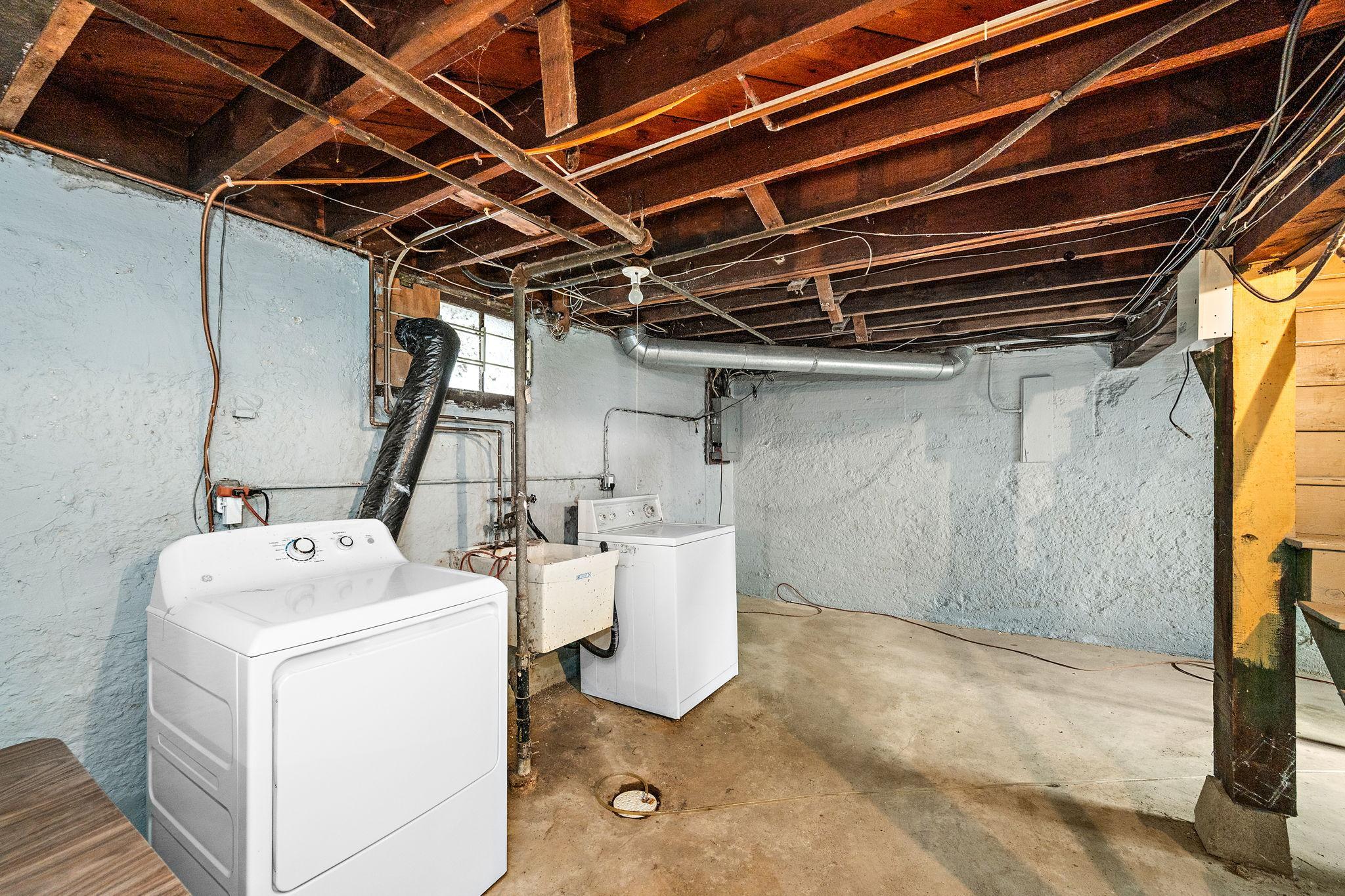 View of Residential at 1324 Upton Avenue, Minneapolis MN 55411, Minneapolis (17 of 22) - Mike Wilen | Minnesota Team Real Estate