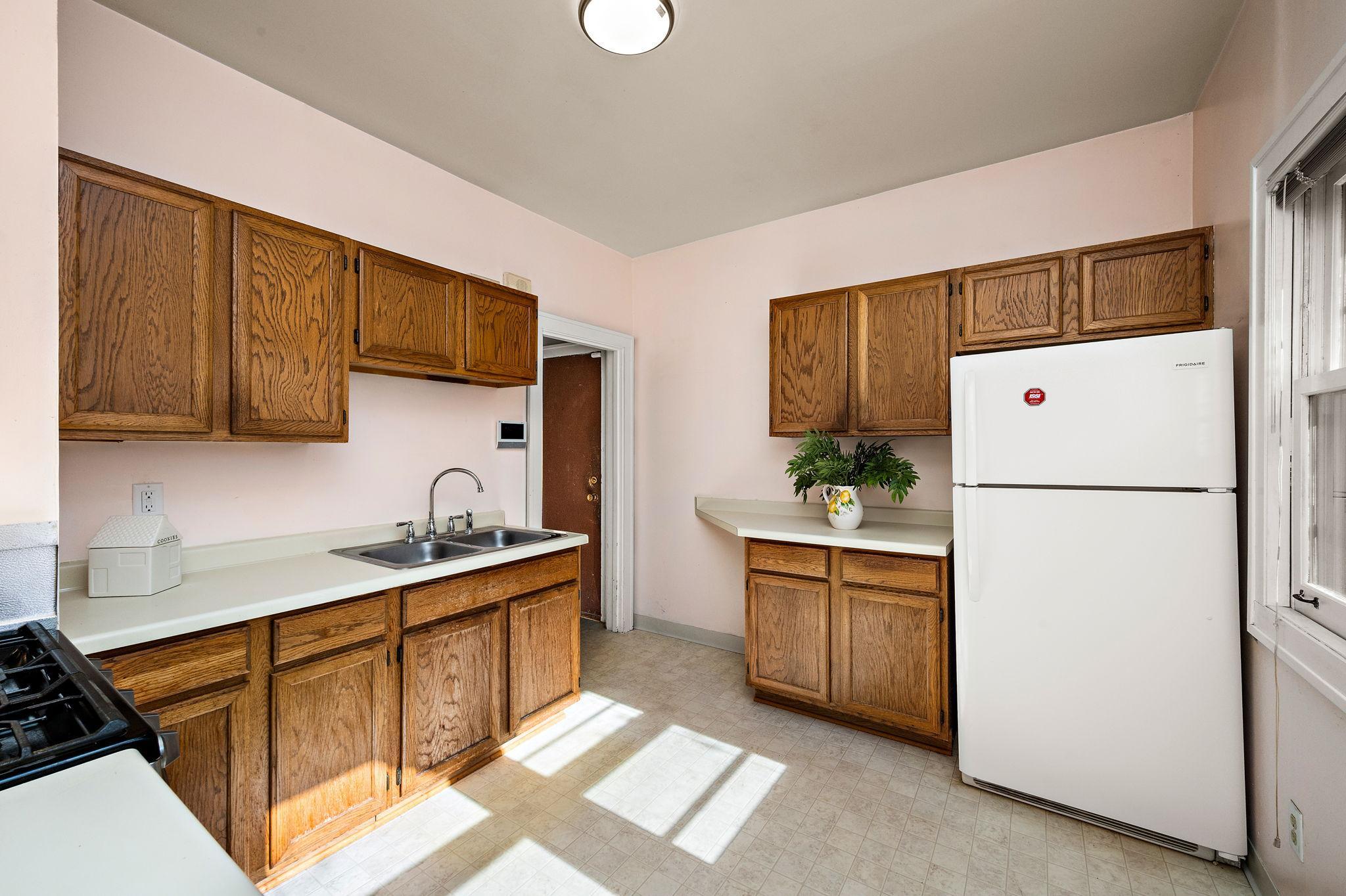 View of Residential at 1324 Upton Avenue, Minneapolis MN 55411, Minneapolis (10 of 22) - Mike Wilen | Minnesota Team Real Estate