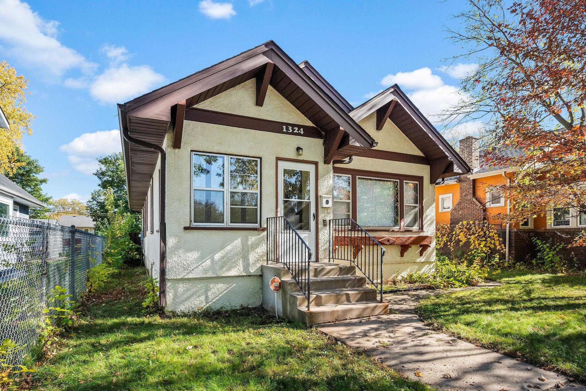 View of Residential at 1324 Upton Avenue, Minneapolis MN 55411, Minneapolis (2 of 22) - Mike Wilen | Minnesota Team Real Estate