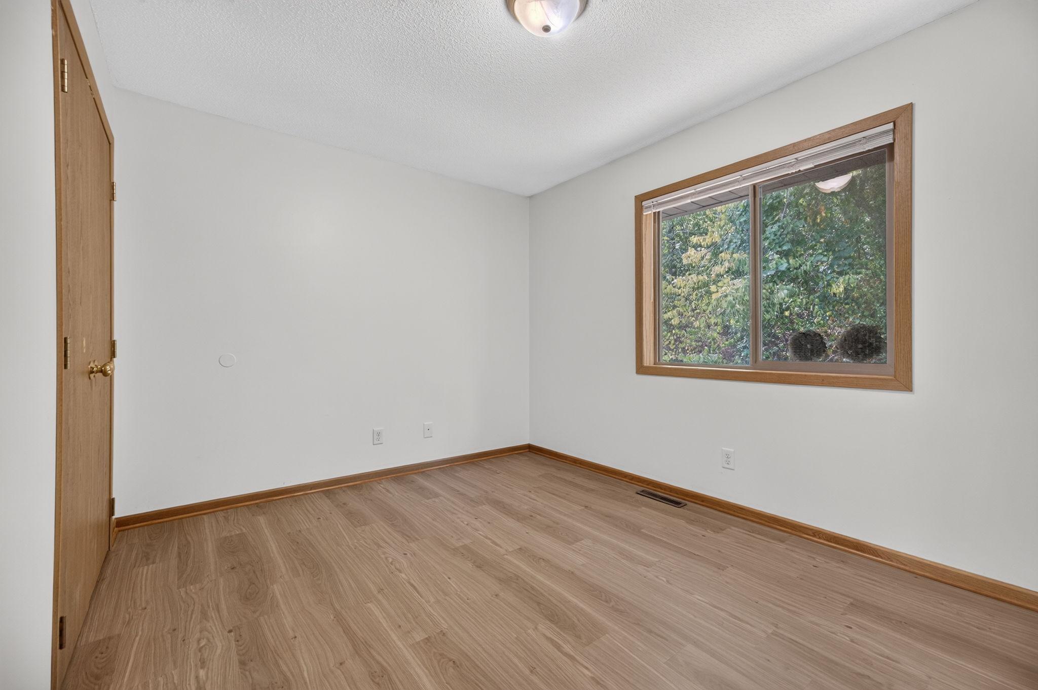 View of Residential at 6463 Delilah Avenue, Inver Grove Heights MN 55076, Inver Grove Heights (7 of 25) - Mike Wilen | Minnesota Team Real Estate