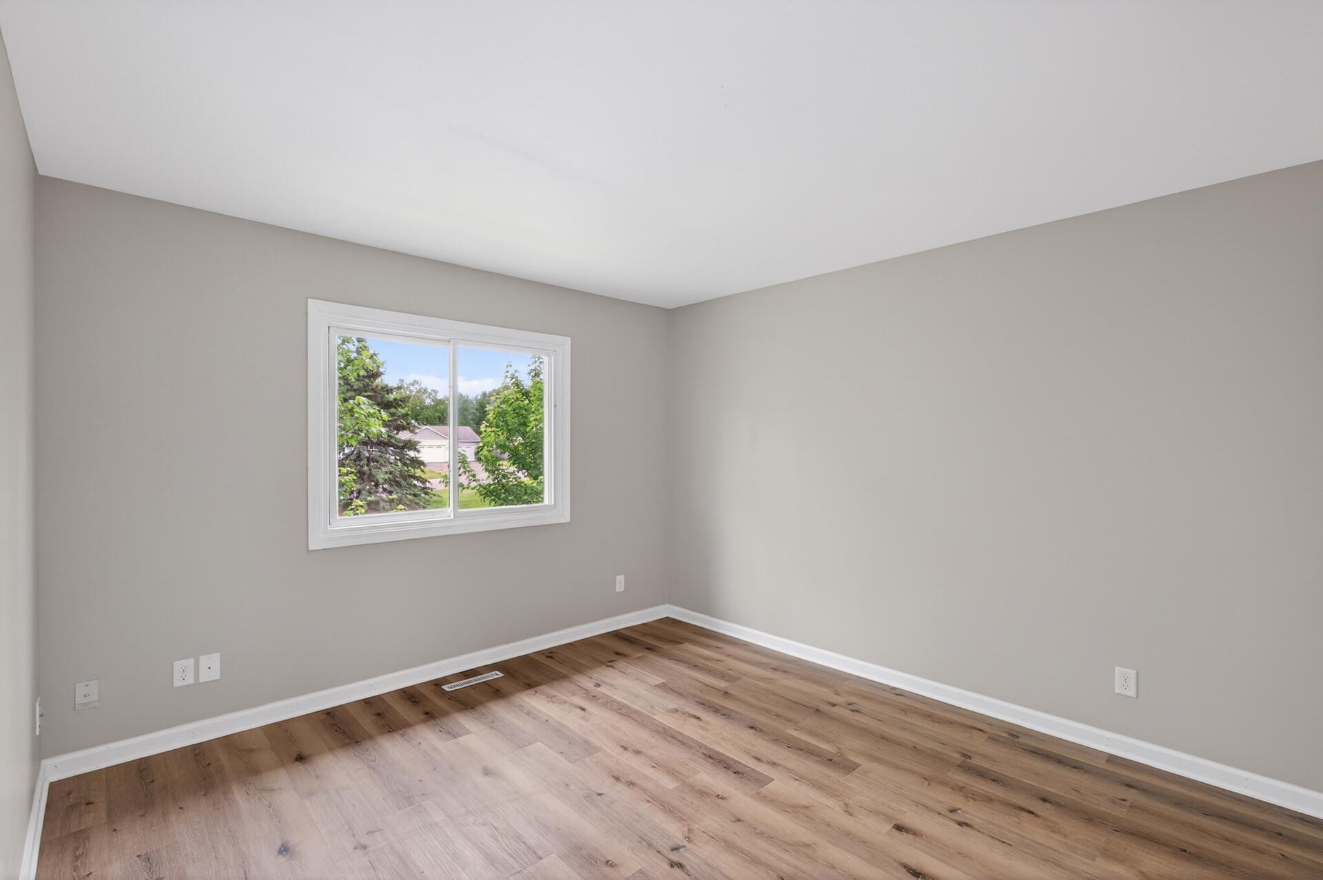 View of Residential at 7956 Charles Way, Inver Grove Heights MN 55076, Inver Grove Heights (21 of 33) - Mike Wilen | Minnesota Team Real Estate