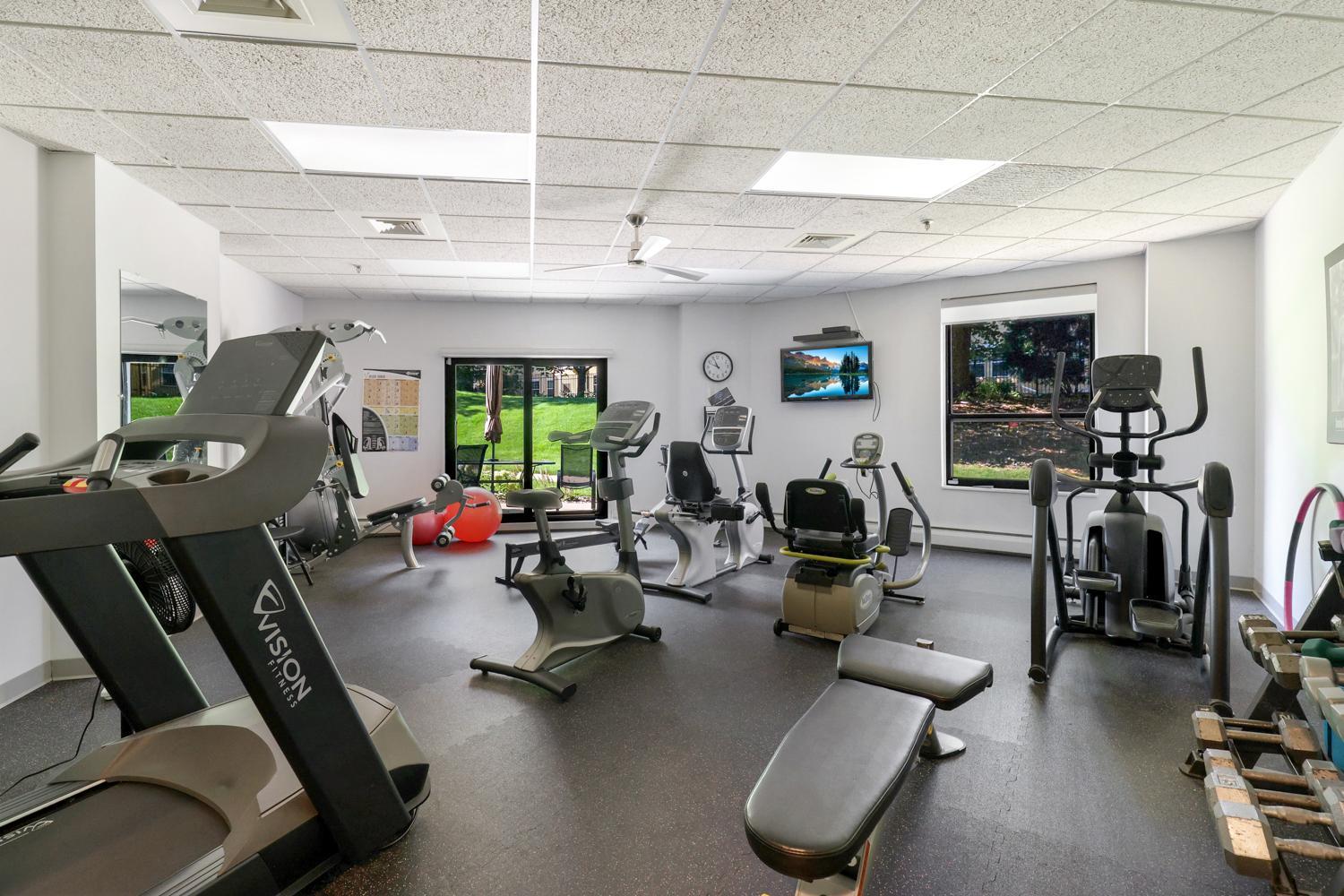 View of Residential at 6615 Lake Shore Drive #115, Richfield MN 55423, Richfield (22 of 28) - Mike Wilen | Minnesota Team Real Estate