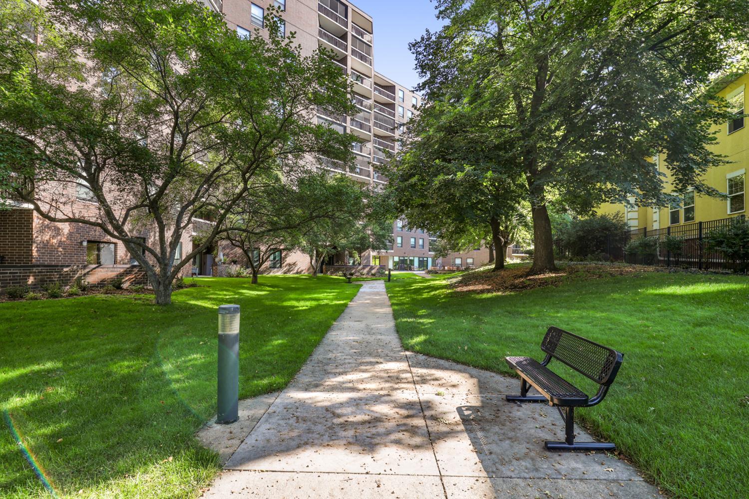 View of Residential at 6615 Lake Shore Drive #115, Richfield MN 55423, Richfield (15 of 28) - Mike Wilen | Minnesota Team Real Estate