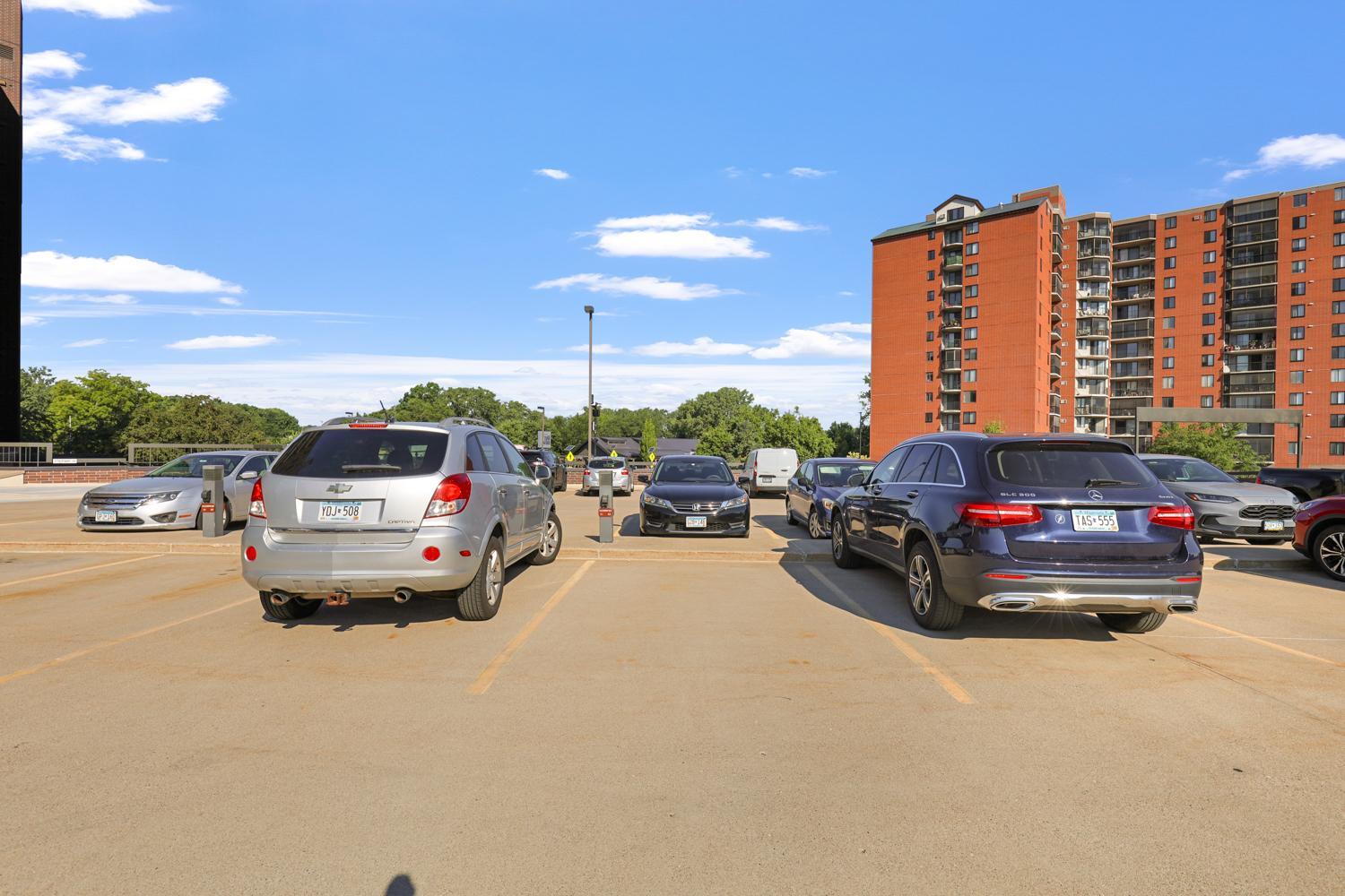 View of Residential at 6615 Lake Shore Drive #115, Richfield MN 55423, Richfield (18 of 28) - Mike Wilen | Minnesota Team Real Estate