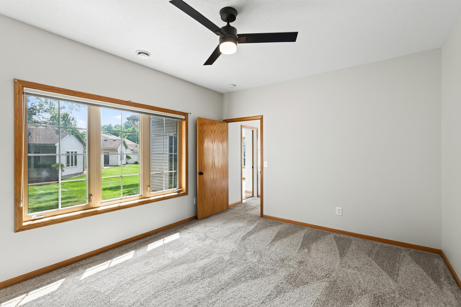 View of Residential at 6801 24th Street, Oakdale MN 55128, Oakdale (16 of 29) - Mike Wilen | Minnesota Team Real Estate
