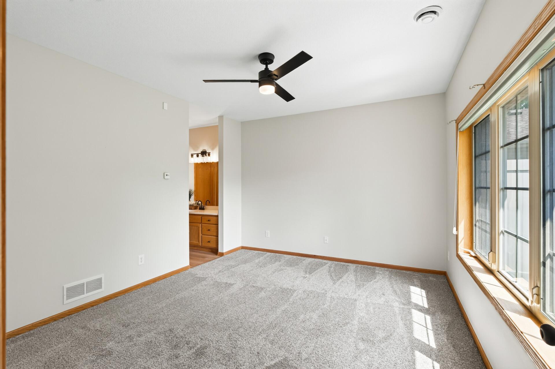 View of Residential at 6801 24th Street, Oakdale MN 55128, Oakdale (15 of 29) - Mike Wilen | Minnesota Team Real Estate