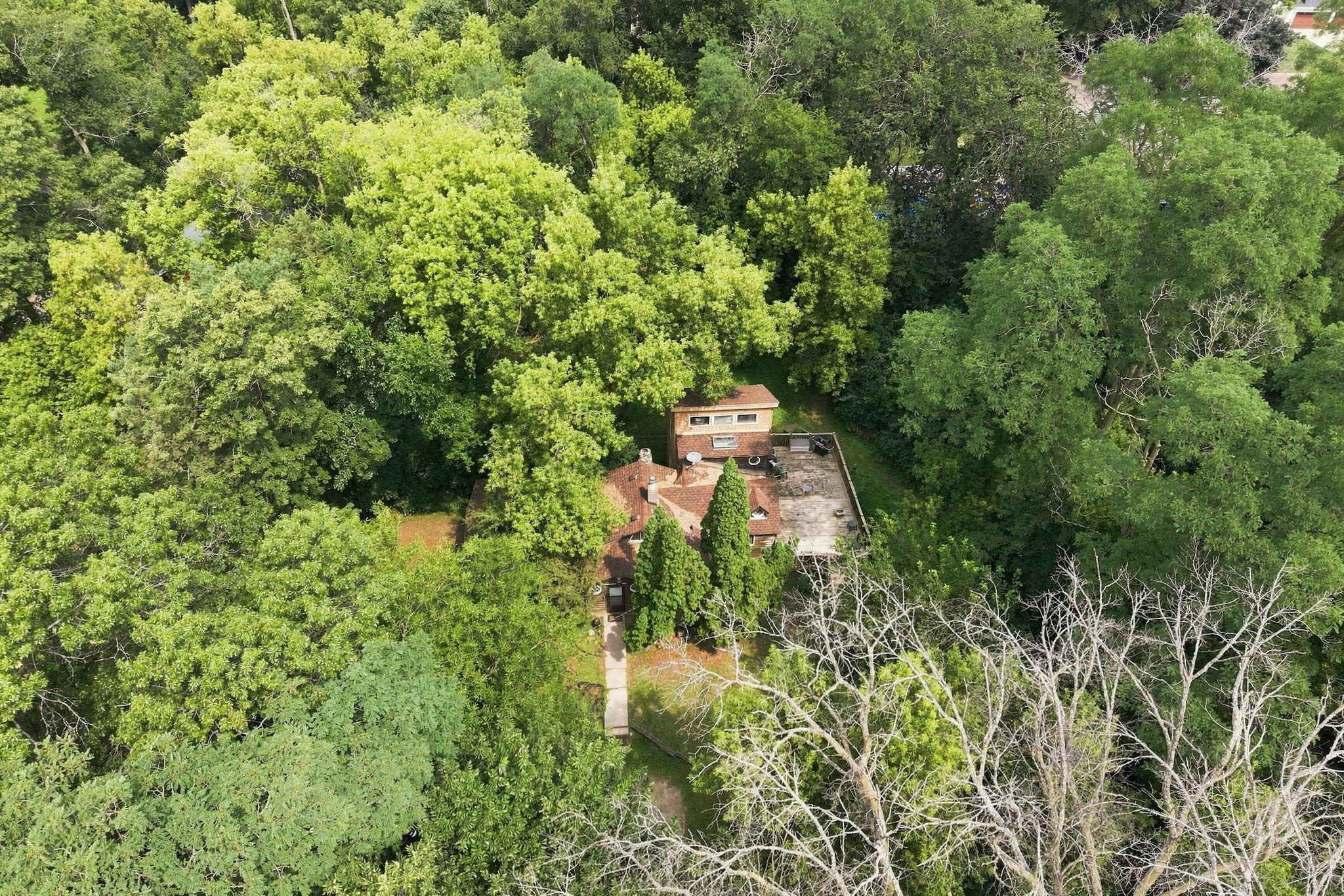View of Residential at 15320 Highwood Drive, Minnetonka MN 55345, Minnetonka (25 of 36) - Mike Wilen | Minnesota Team Real Estate