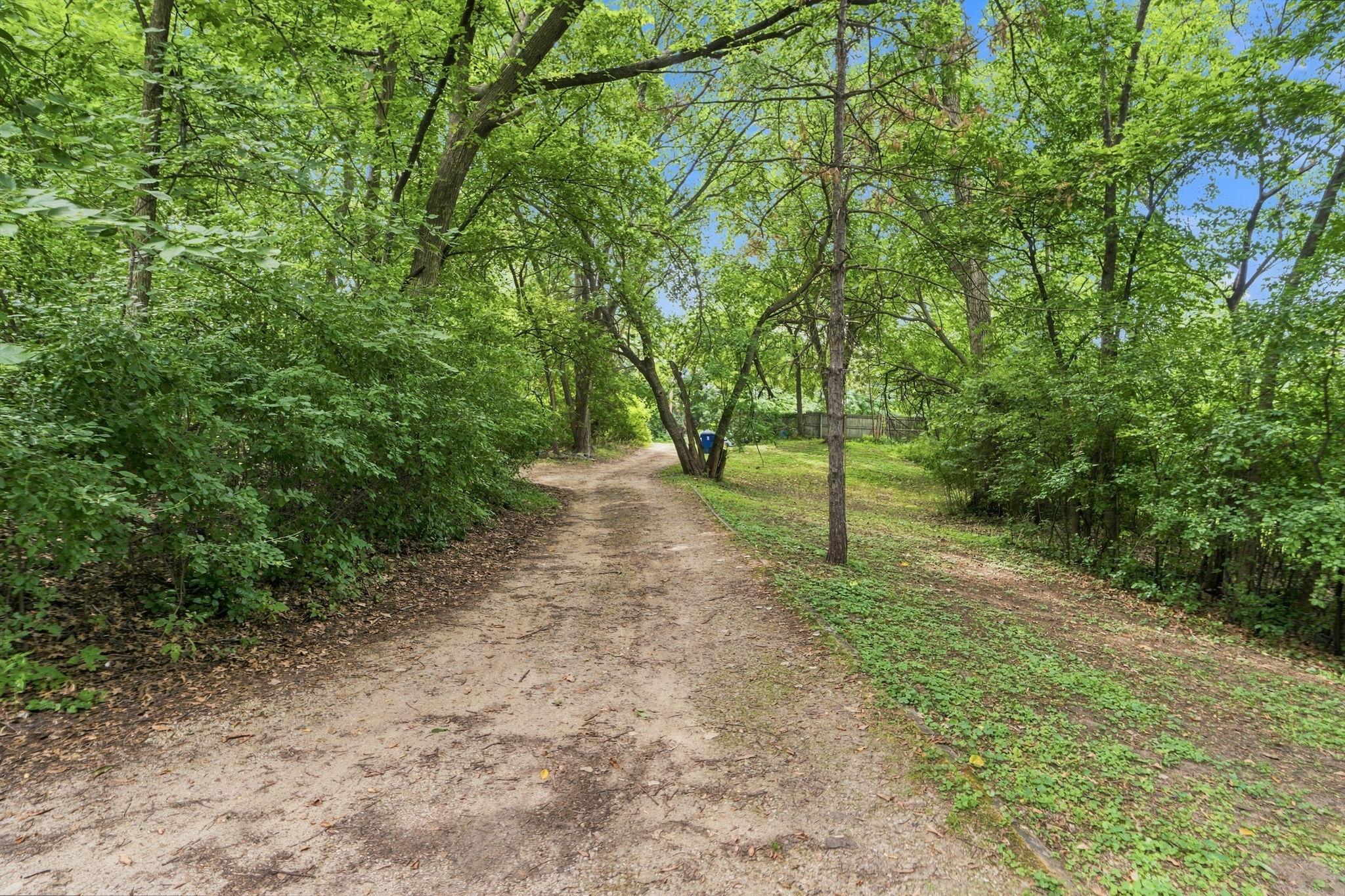 View of Residential at 15320 Highwood Drive, Minnetonka MN 55345, Minnetonka (31 of 36) - Mike Wilen | Minnesota Team Real Estate
