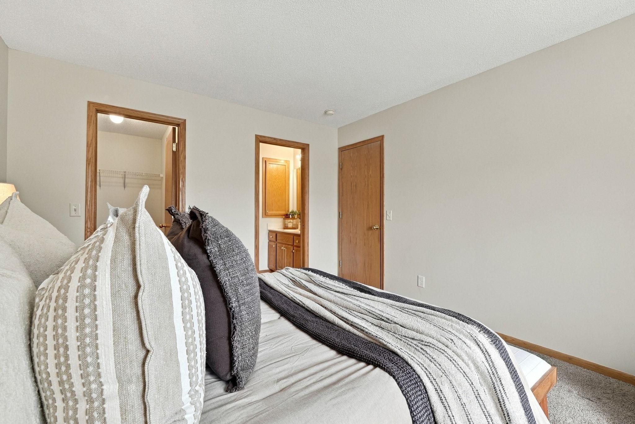 View of Residential at 12822 Glen Court, Apple Valley MN 55124, Apple Valley (21 of 70) - Mike Wilen | Minnesota Team Real Estate