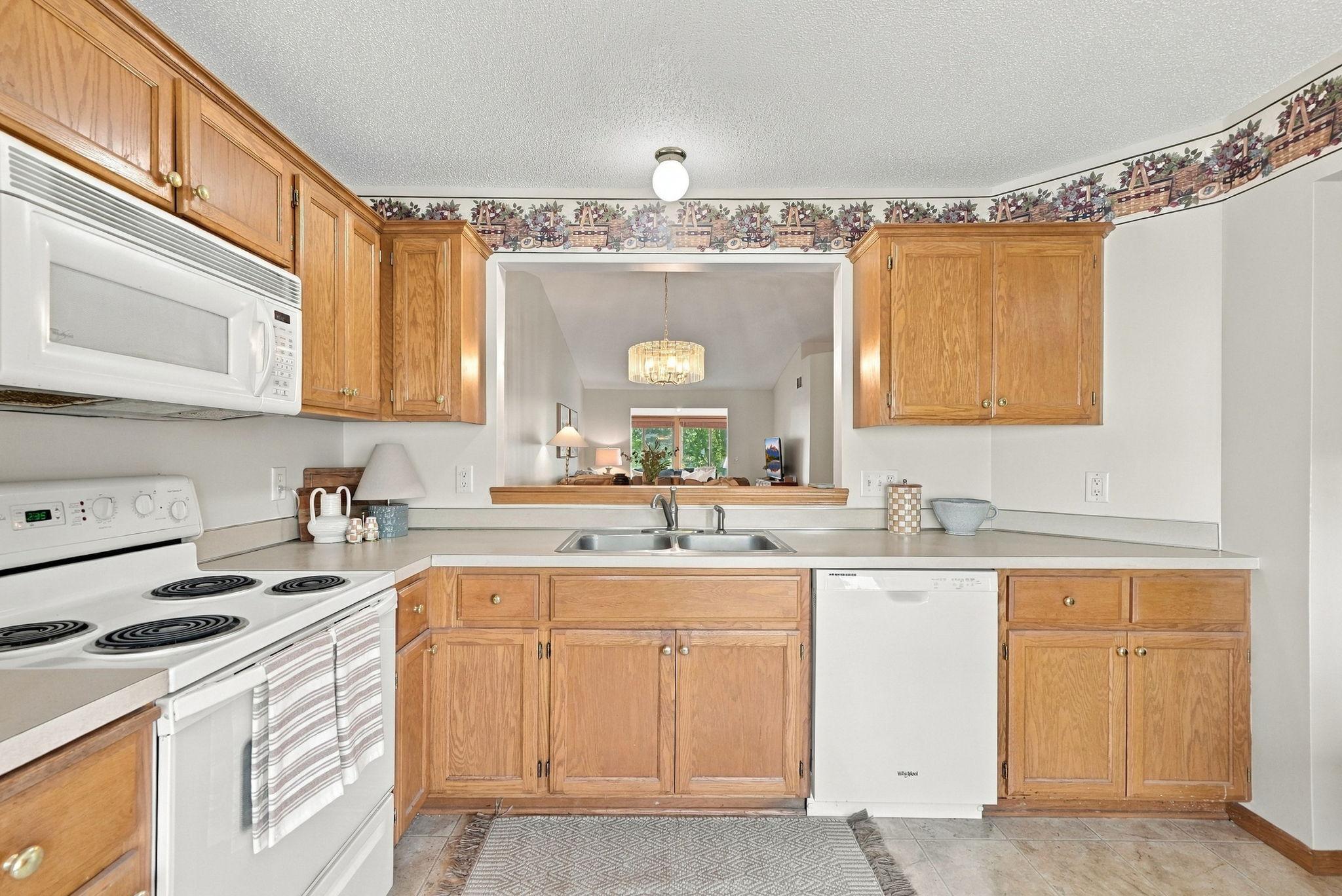 View of Residential at 12822 Glen Court, Apple Valley MN 55124, Apple Valley (23 of 70) - Mike Wilen | Minnesota Team Real Estate