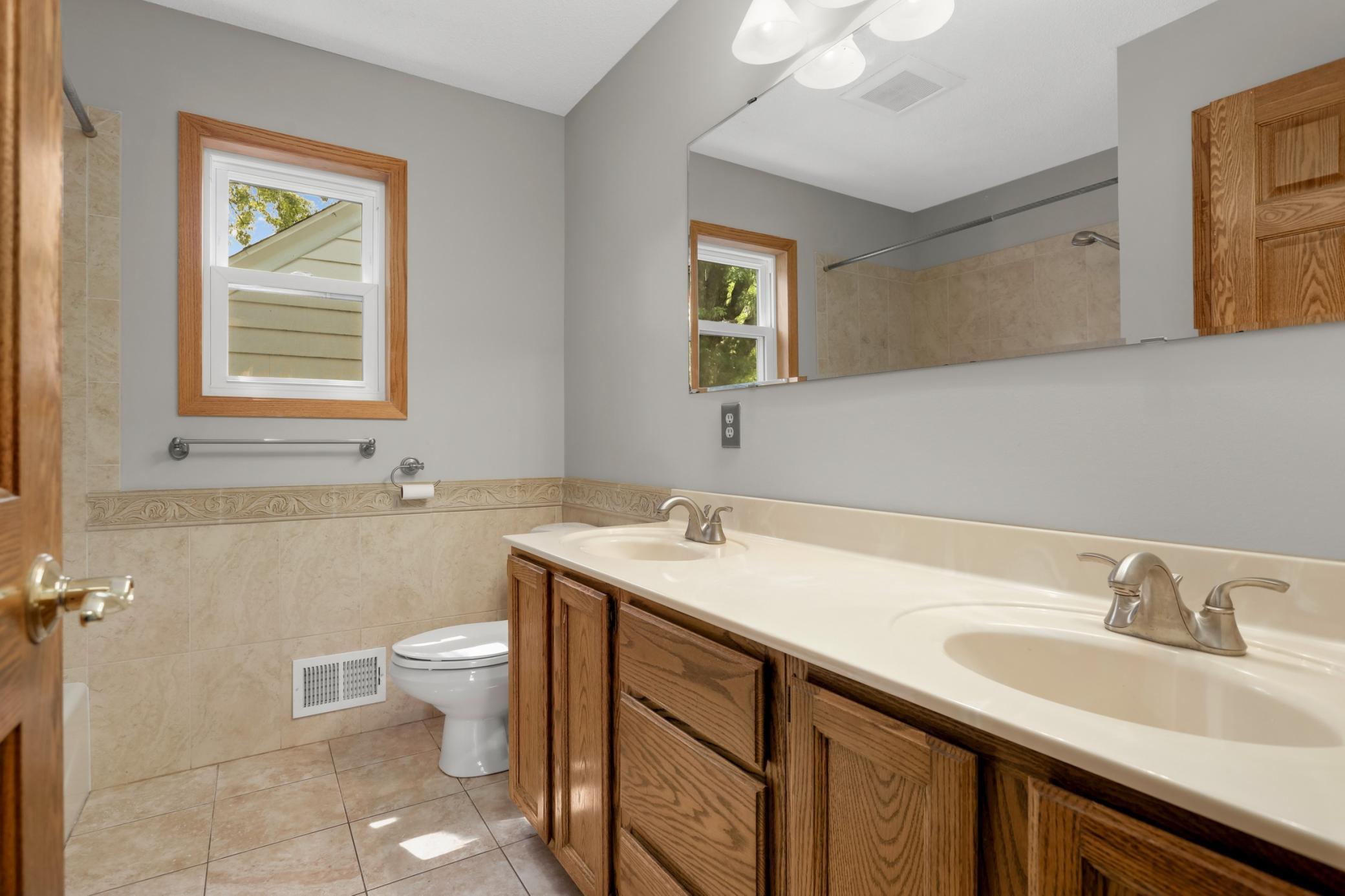 View of Residential at 5441 29th Avenue, Minneapolis MN 55417, Minneapolis (21 of 58) - Mike Wilen | Minnesota Team Real Estate