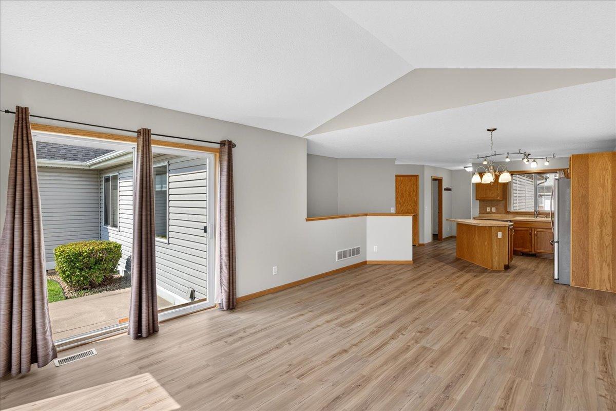 View of Residential at 10509 64th Lane, Albertville MN 55301, Albertville (14 of 31) - Mike Wilen | Minnesota Team Real Estate