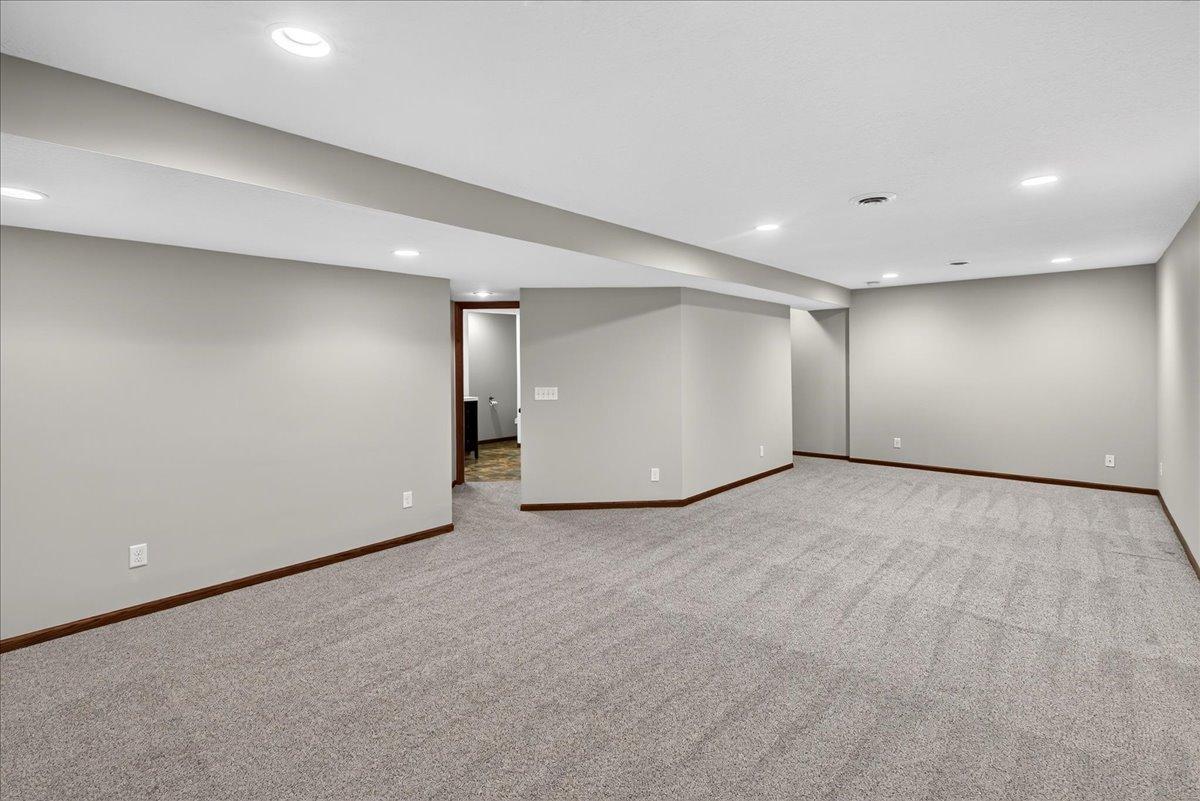View of Residential at 10509 64th Lane, Albertville MN 55301, Albertville (21 of 31) - Mike Wilen | Minnesota Team Real Estate