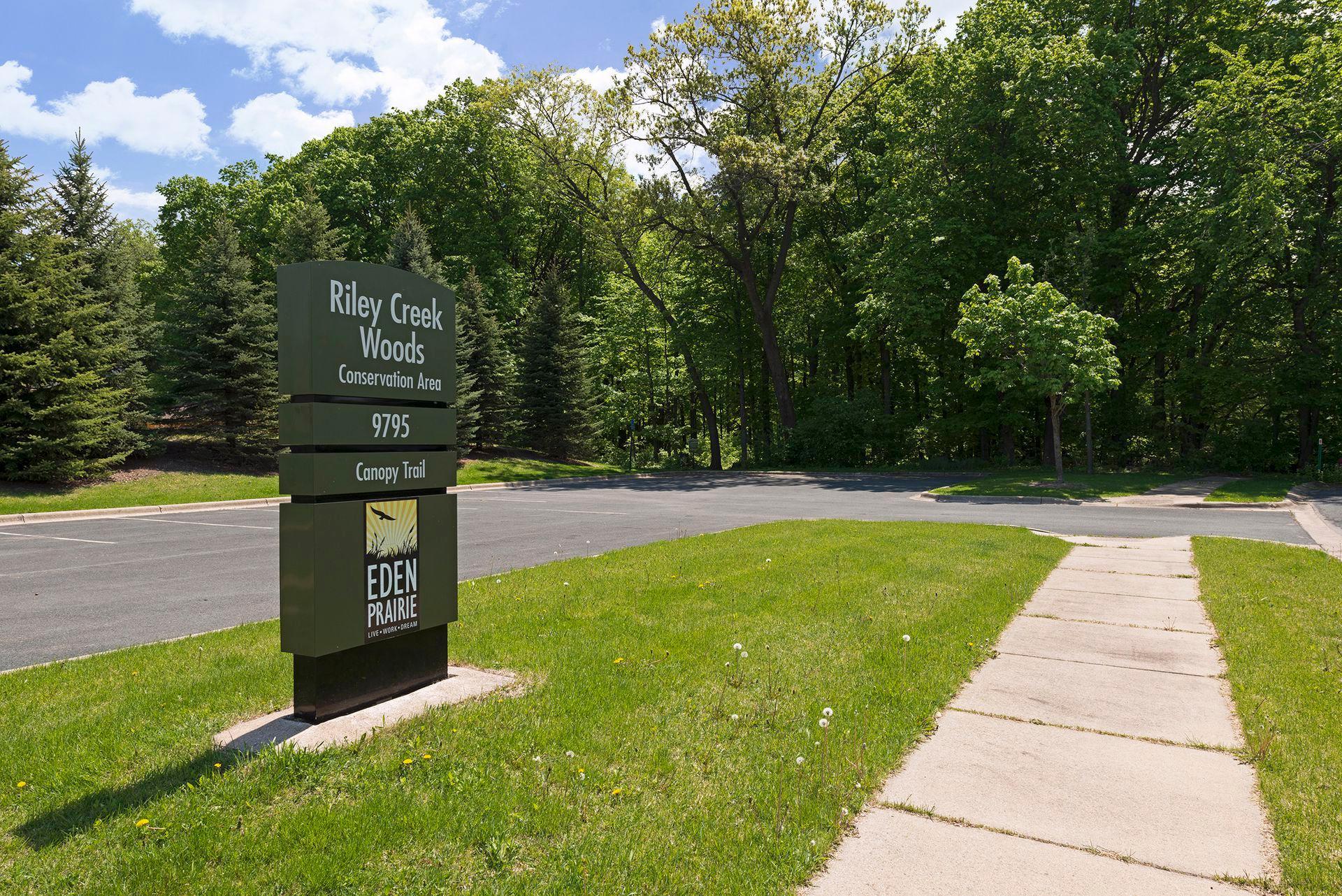 View of Residential at 17461 Haralson Drive, Eden Prairie MN 55347, Eden Prairie (68 of 77) - Mike Wilen | Minnesota Team Real Estate