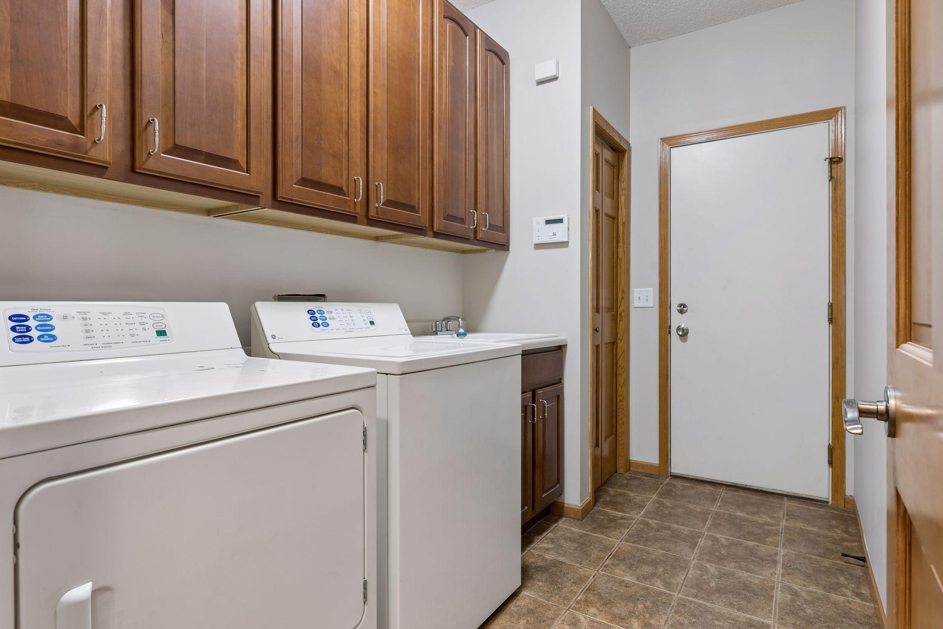 View of Residential at 17461 Haralson Drive, Eden Prairie MN 55347, Eden Prairie (39 of 77) - Mike Wilen | Minnesota Team Real Estate