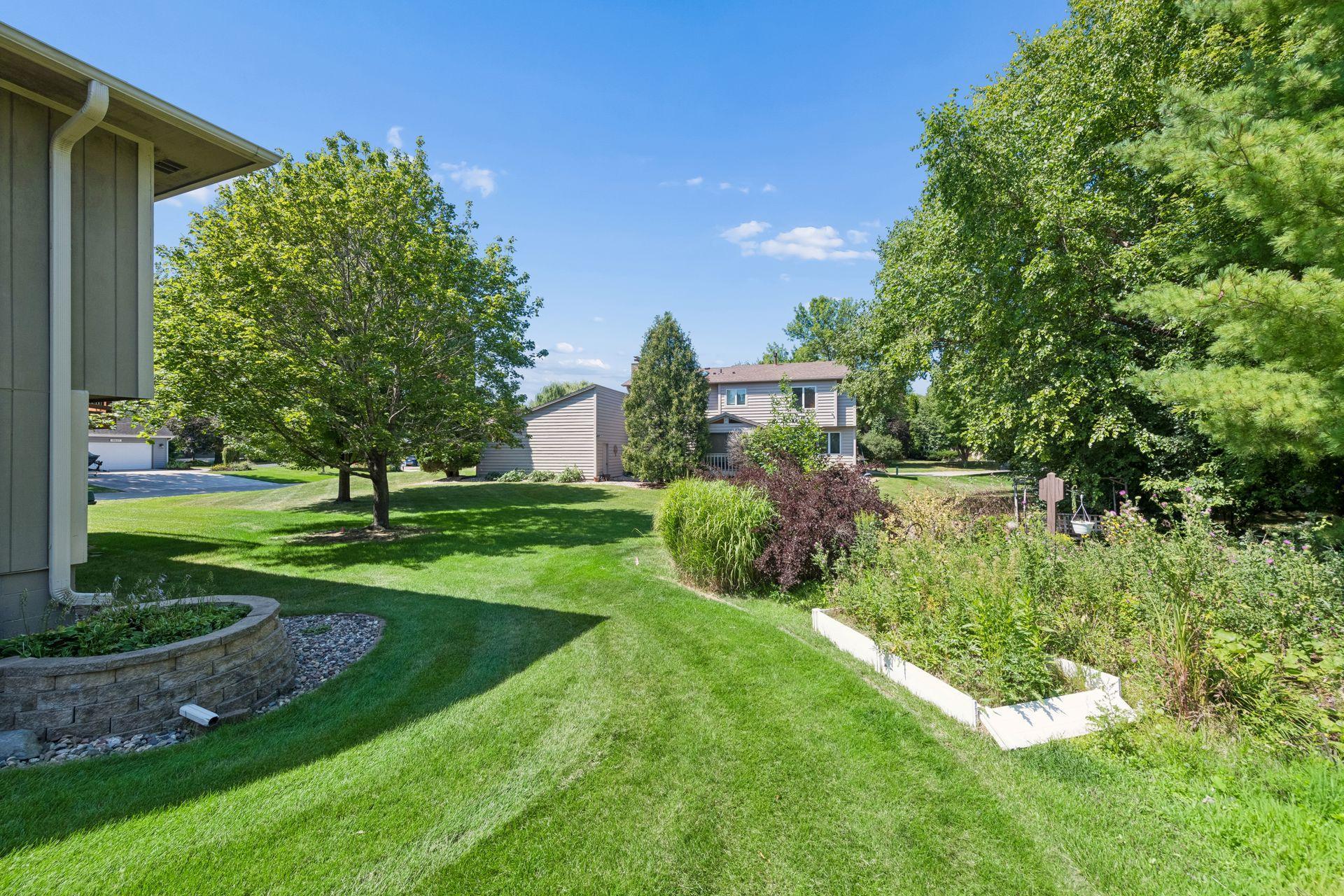 View of Residential at 7011 Eagle Ridge, Eden Prairie MN 55346, Eden Prairie (47 of 53) - Mike Wilen | Minnesota Team Real Estate
