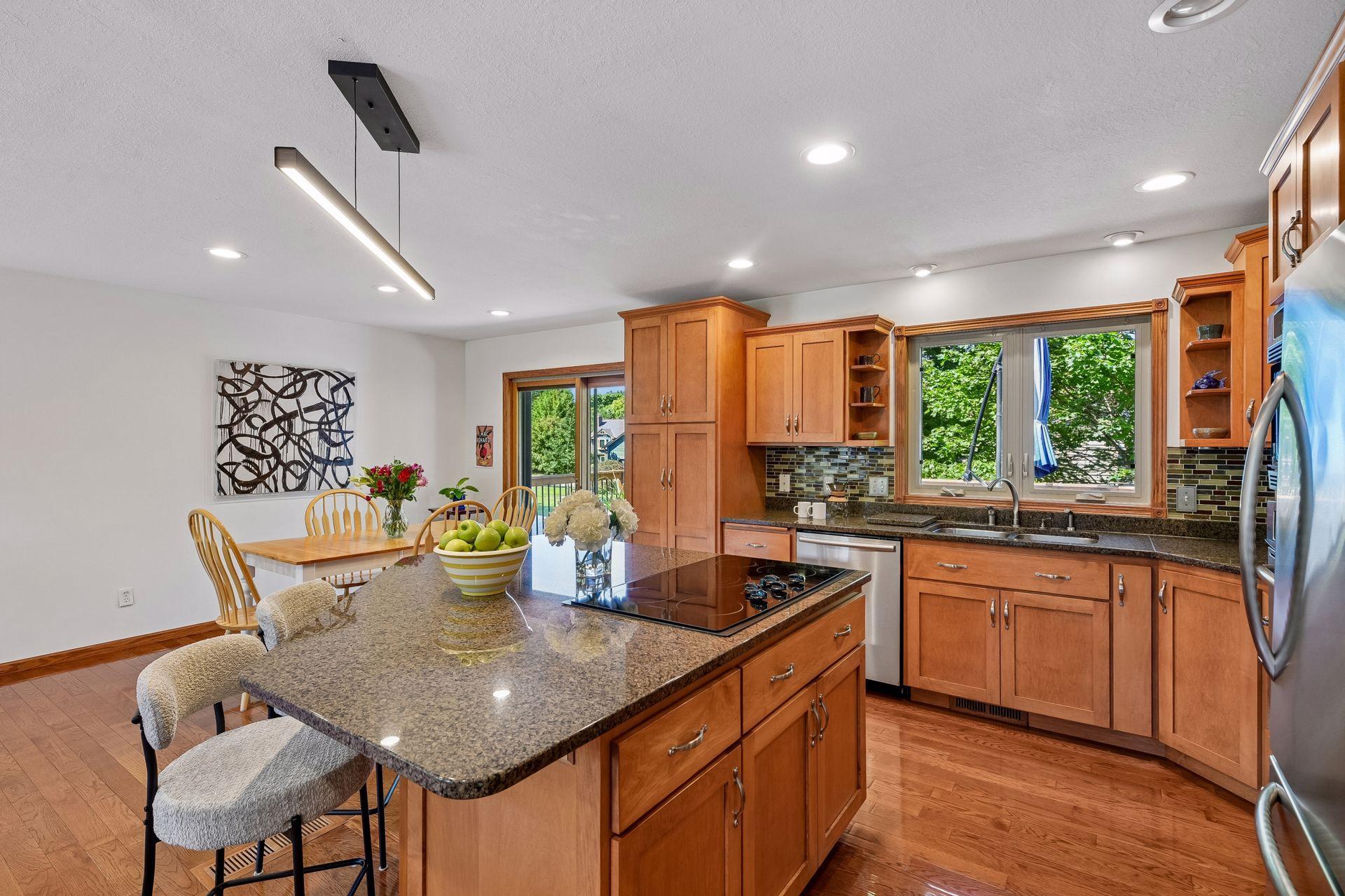 View of Residential at 7011 Eagle Ridge, Eden Prairie MN 55346, Eden Prairie (11 of 53) - Mike Wilen | Minnesota Team Real Estate