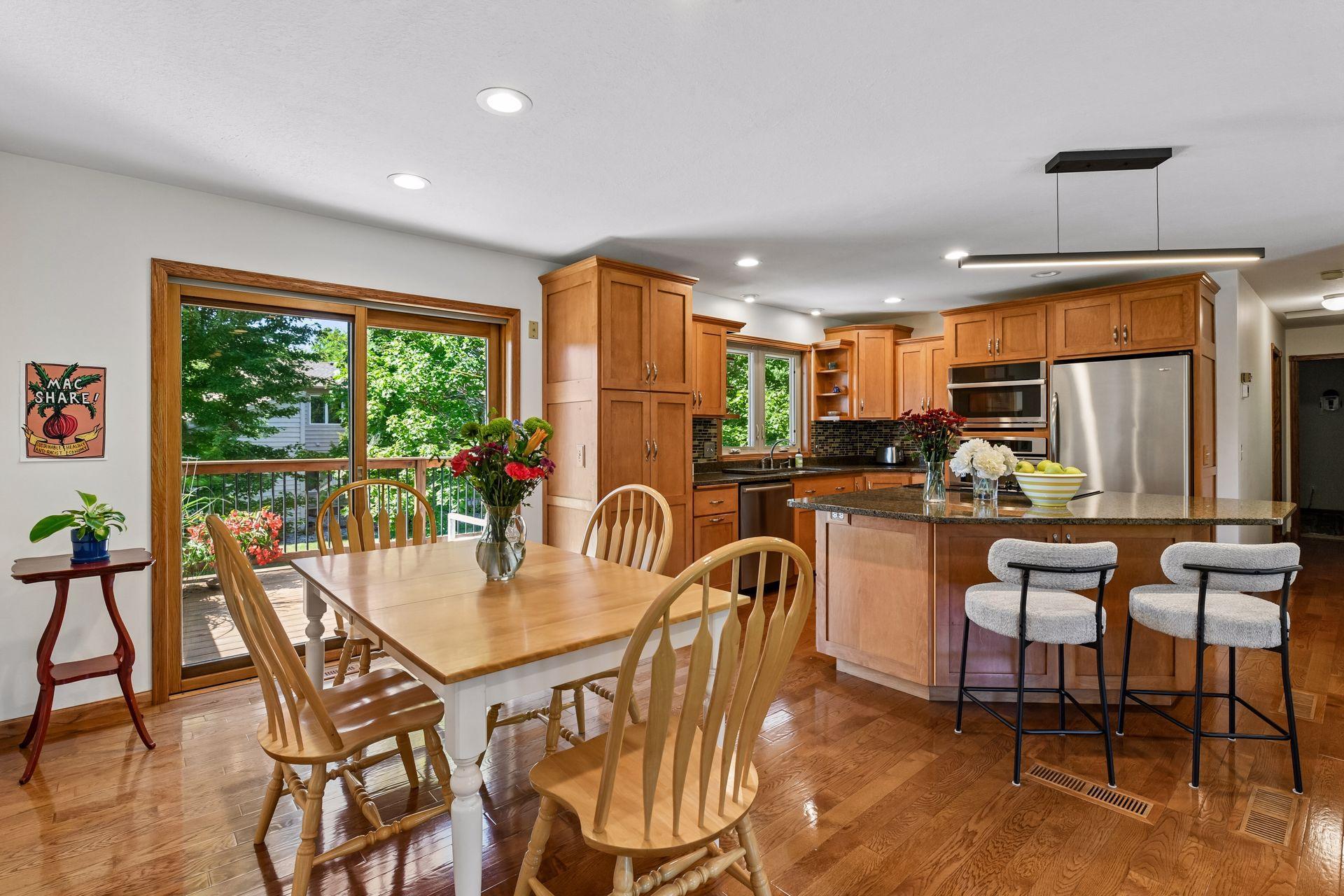 View of Residential at 7011 Eagle Ridge, Eden Prairie MN 55346, Eden Prairie (19 of 53) - Mike Wilen | Minnesota Team Real Estate