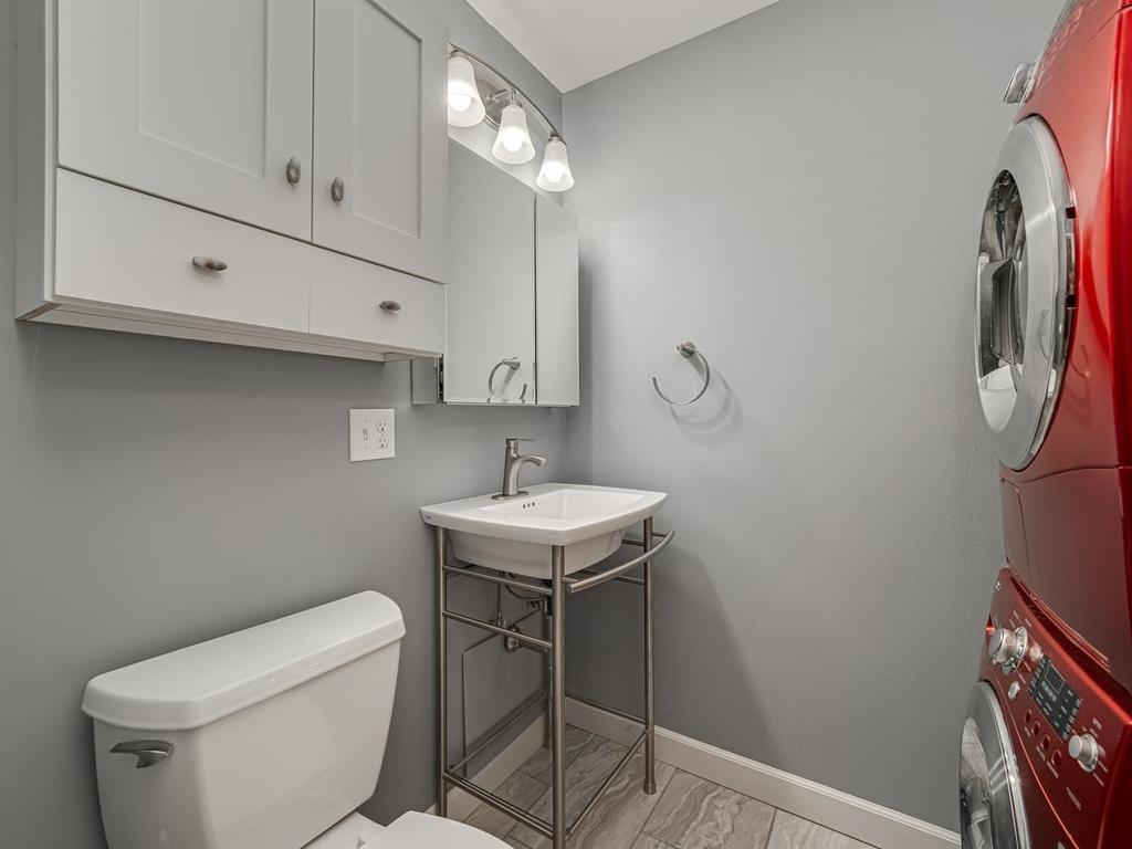 View of Residential at 2700 44th Street #212, Minneapolis MN 55410, Minneapolis (20 of 41) - Mike Wilen | Minnesota Team Real Estate