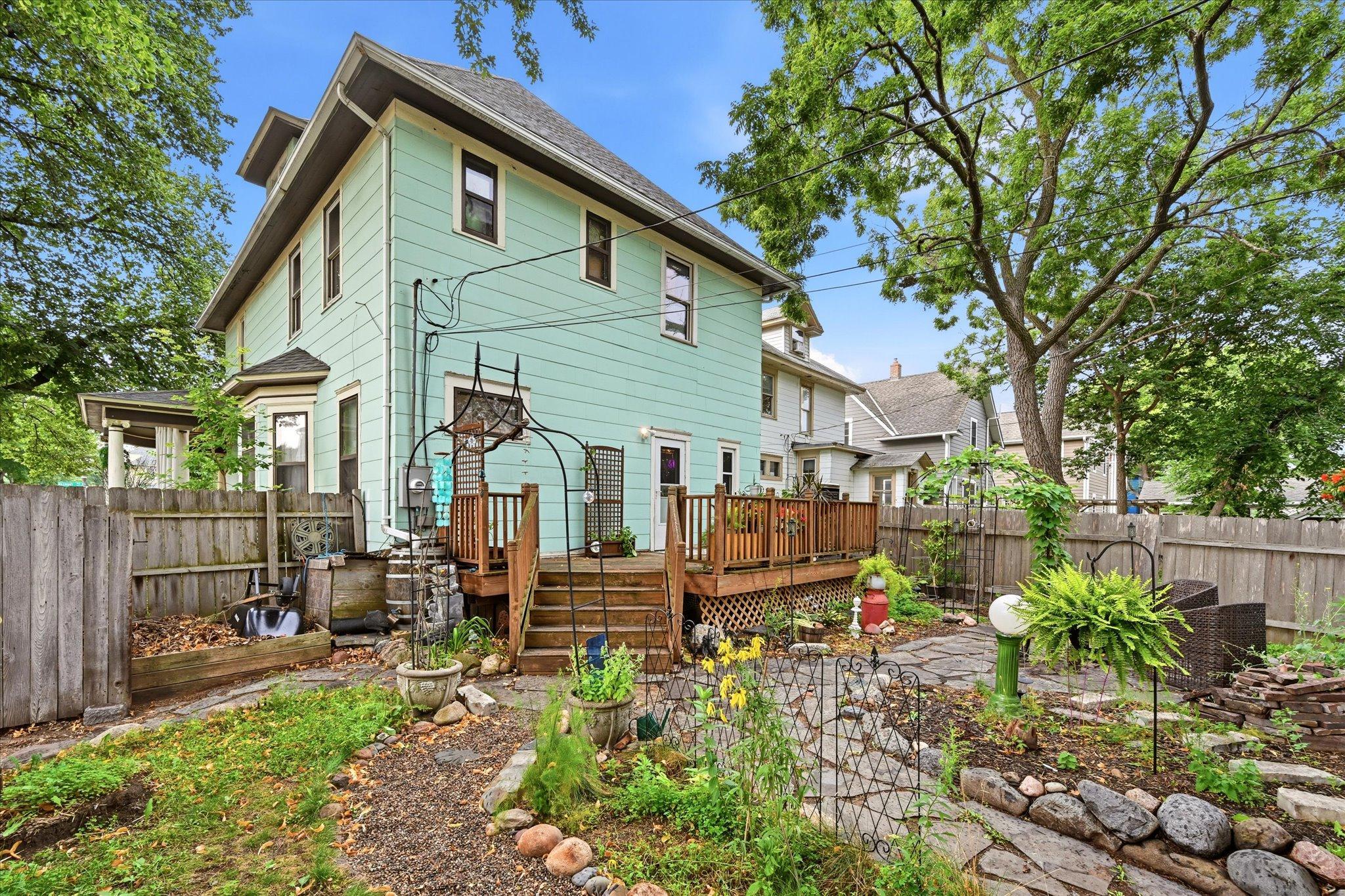 View of Residential at 923 Iglehart Avenue, Saint Paul MN 55104, Saint Paul (37 of 45) - Mike Wilen | Minnesota Team Real Estate