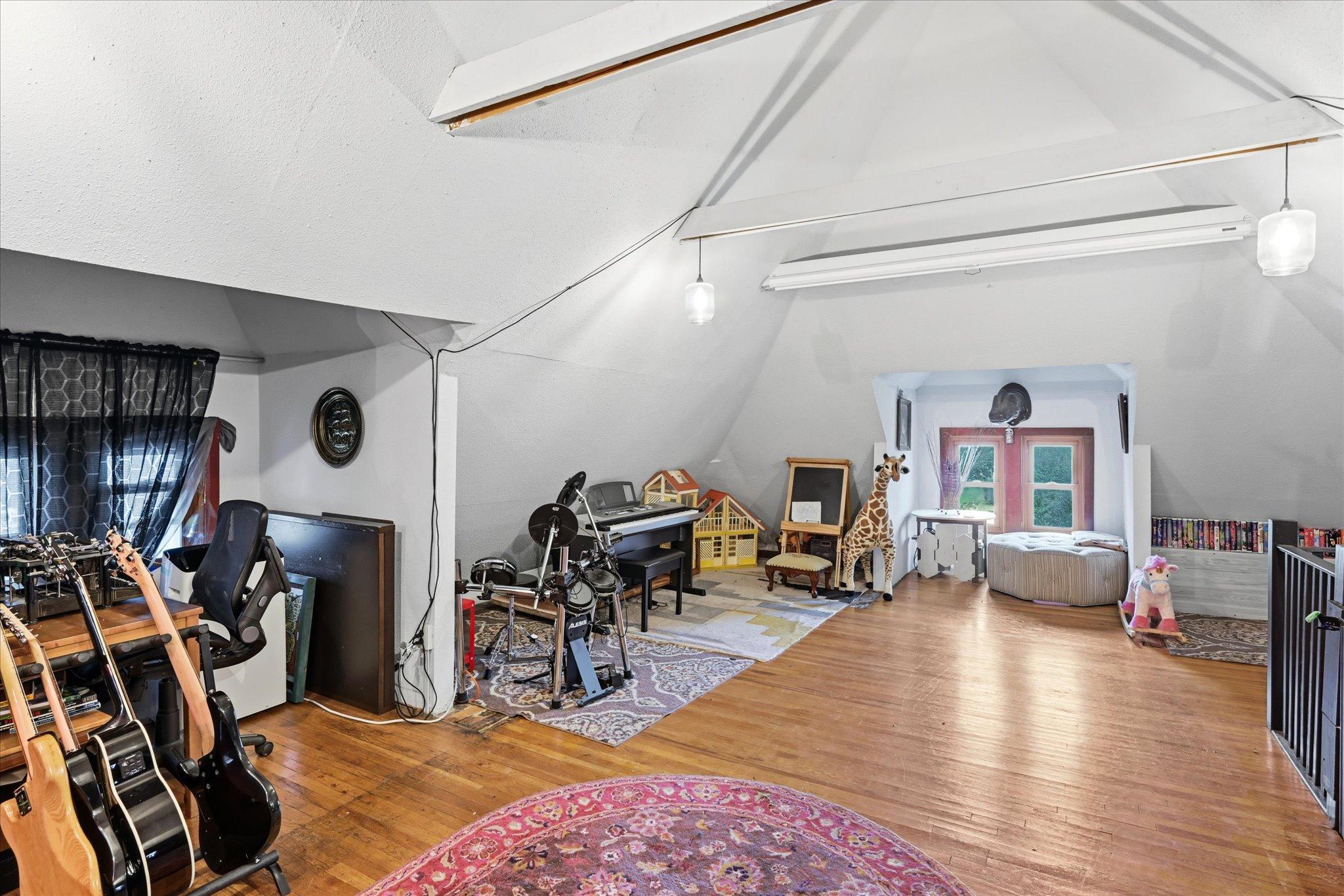 View of Residential at 923 Iglehart Avenue, Saint Paul MN 55104, Saint Paul (31 of 45) - Mike Wilen | Minnesota Team Real Estate