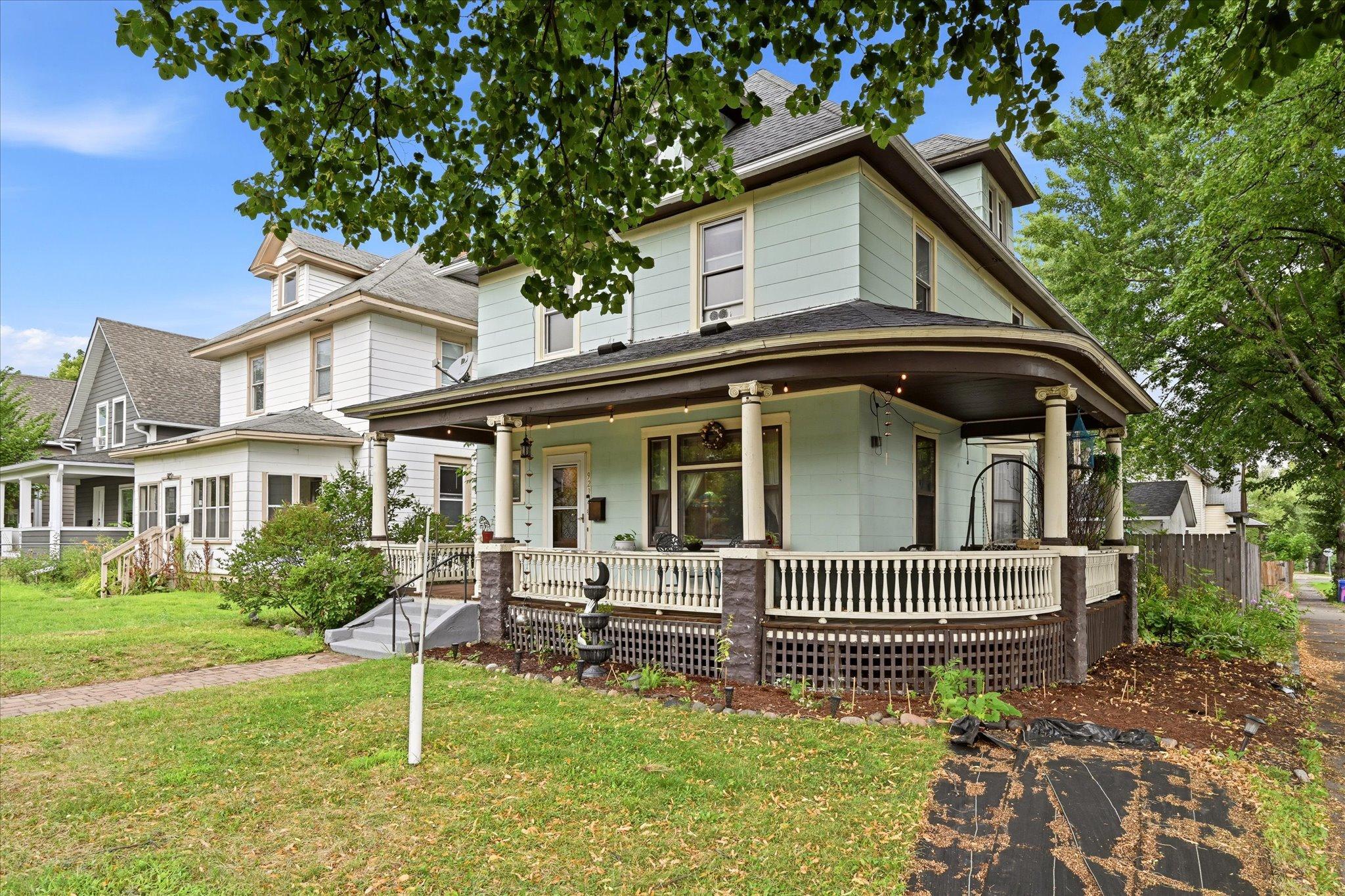 View of Residential at 923 Iglehart Avenue, Saint Paul MN 55104, Saint Paul (5 of 45) - Mike Wilen | Minnesota Team Real Estate