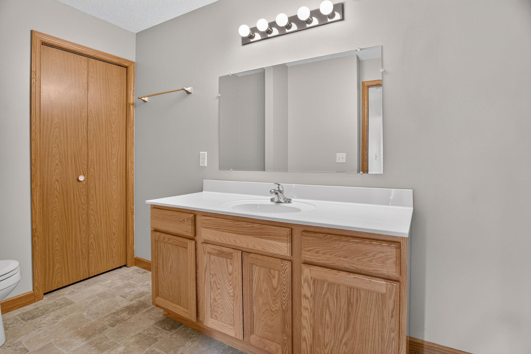 View of Residential at 3536 Genevieve Avenue, Oakdale MN 55128, Oakdale (23 of 34) - Mike Wilen | Minnesota Team Real Estate