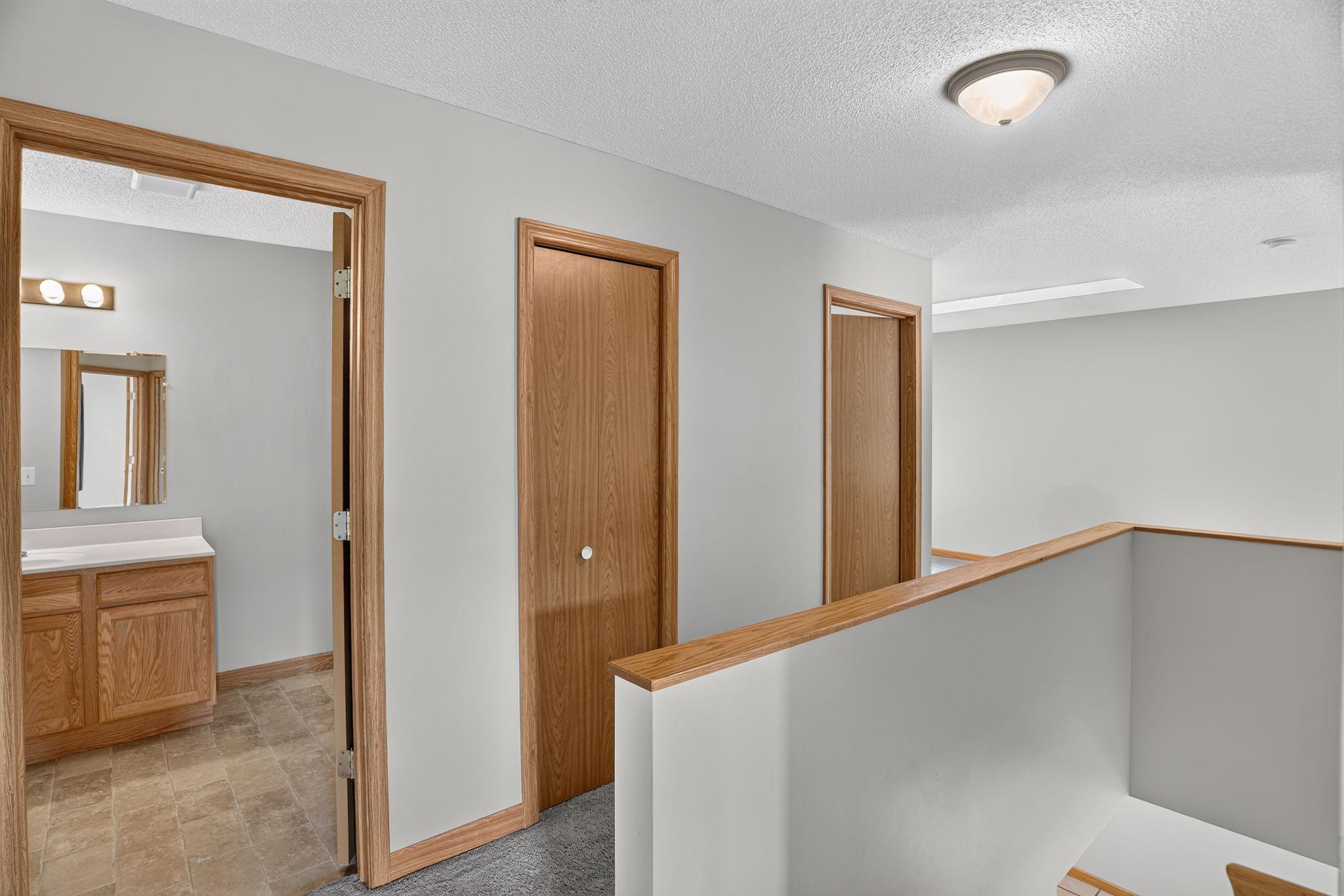 View of Residential at 3536 Genevieve Avenue, Oakdale MN 55128, Oakdale (22 of 34) - Mike Wilen | Minnesota Team Real Estate