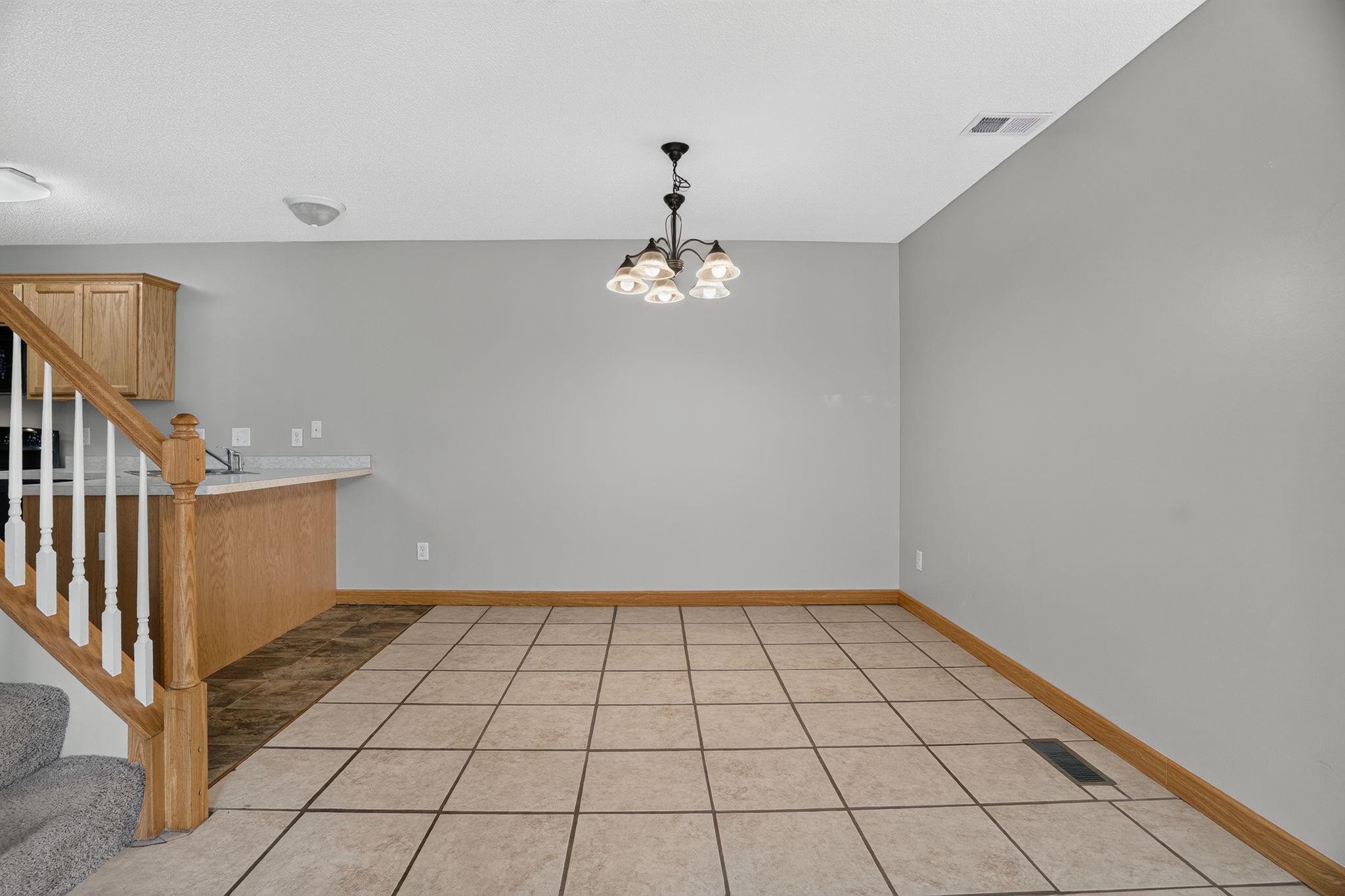 View of Residential at 3536 Genevieve Avenue, Oakdale MN 55128, Oakdale (10 of 34) - Mike Wilen | Minnesota Team Real Estate