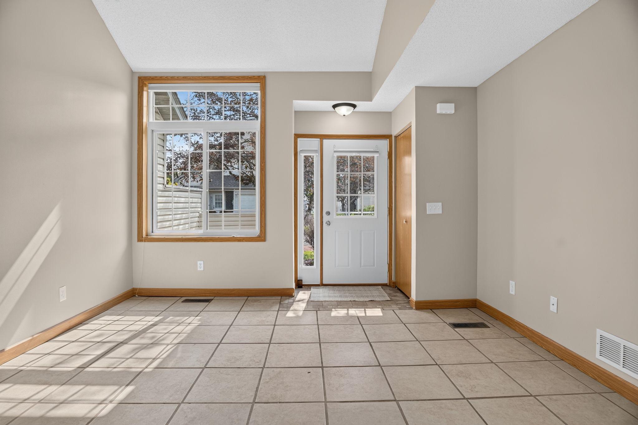 View of Residential at 3536 Genevieve Avenue, Oakdale MN 55128, Oakdale (3 of 34) - Mike Wilen | Minnesota Team Real Estate