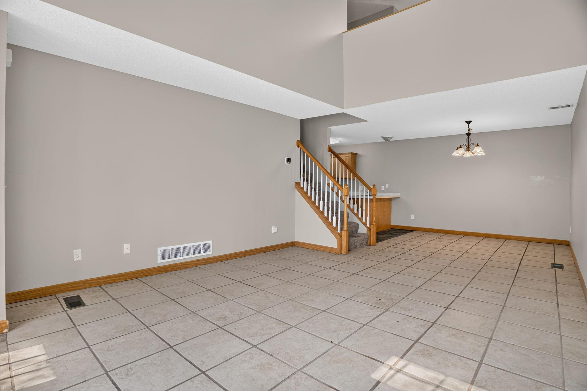 View of Residential at 3536 Genevieve Avenue, Oakdale MN 55128, Oakdale (8 of 34) - Mike Wilen | Minnesota Team Real Estate