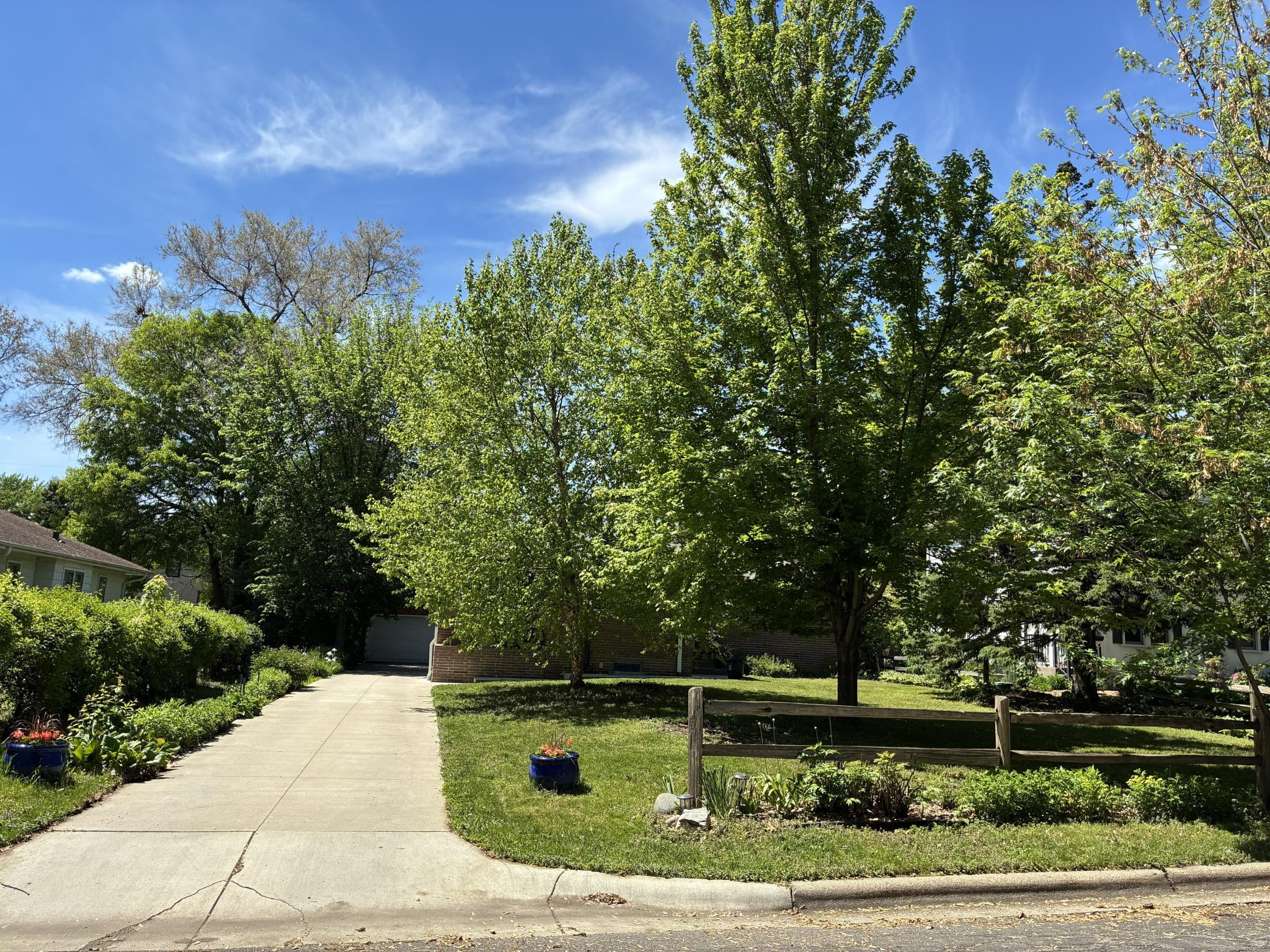 View of Residential at 2654 Xenwood Avenue, Saint Louis Park MN 55416, Saint Louis Park (6 of 28) - Mike Wilen | Minnesota Team Real Estate