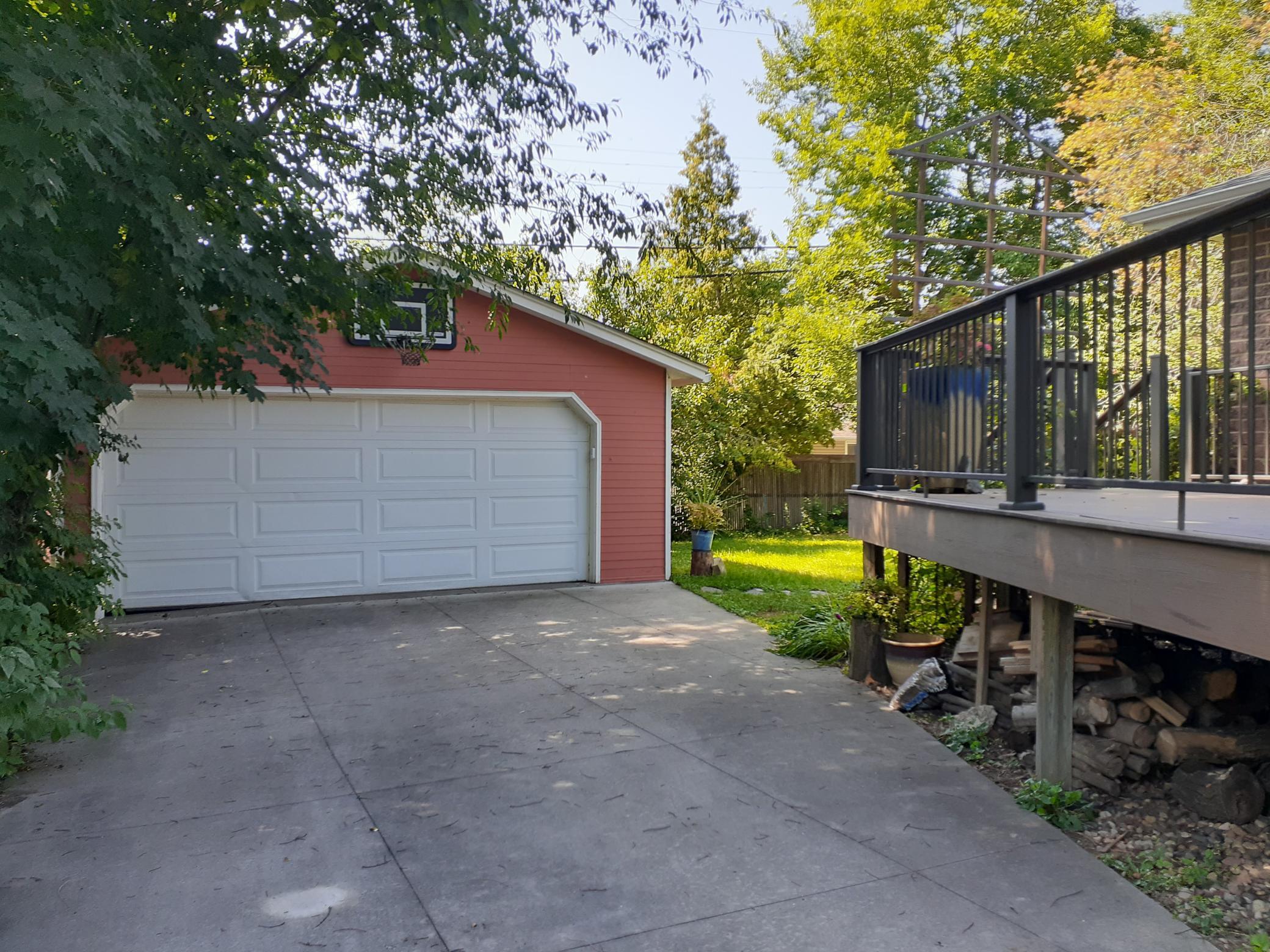 View of Residential at 2654 Xenwood Avenue, Saint Louis Park MN 55416, Saint Louis Park (24 of 28) - Mike Wilen | Minnesota Team Real Estate