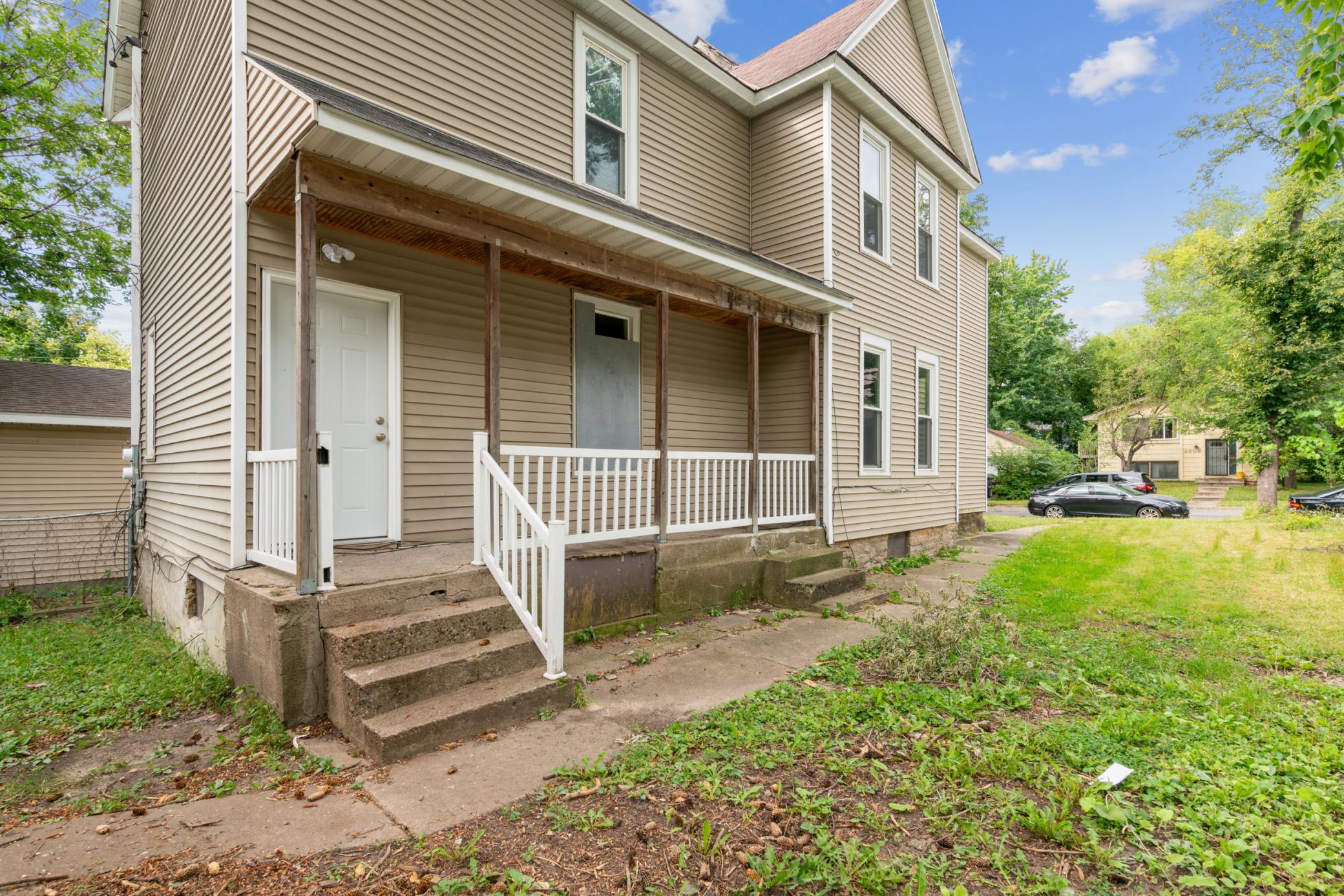 View of Residential Income at 2512 6th Street, Minneapolis MN 55411, Minneapolis (40 of 68) - Mike Wilen | Minnesota Team Real Estate