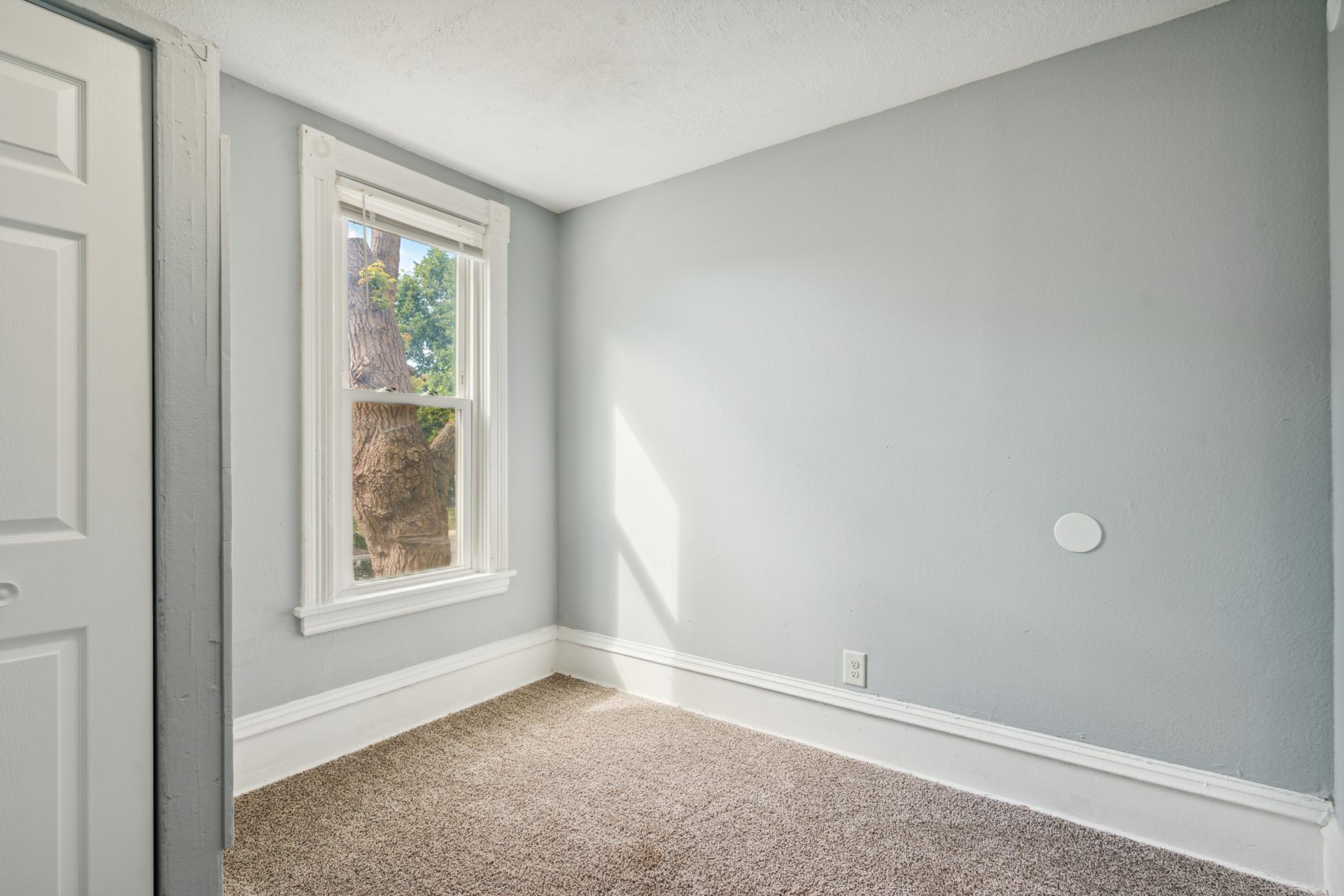 View of Residential Income at 2512 6th Street, Minneapolis MN 55411, Minneapolis (35 of 68) - Mike Wilen | Minnesota Team Real Estate
