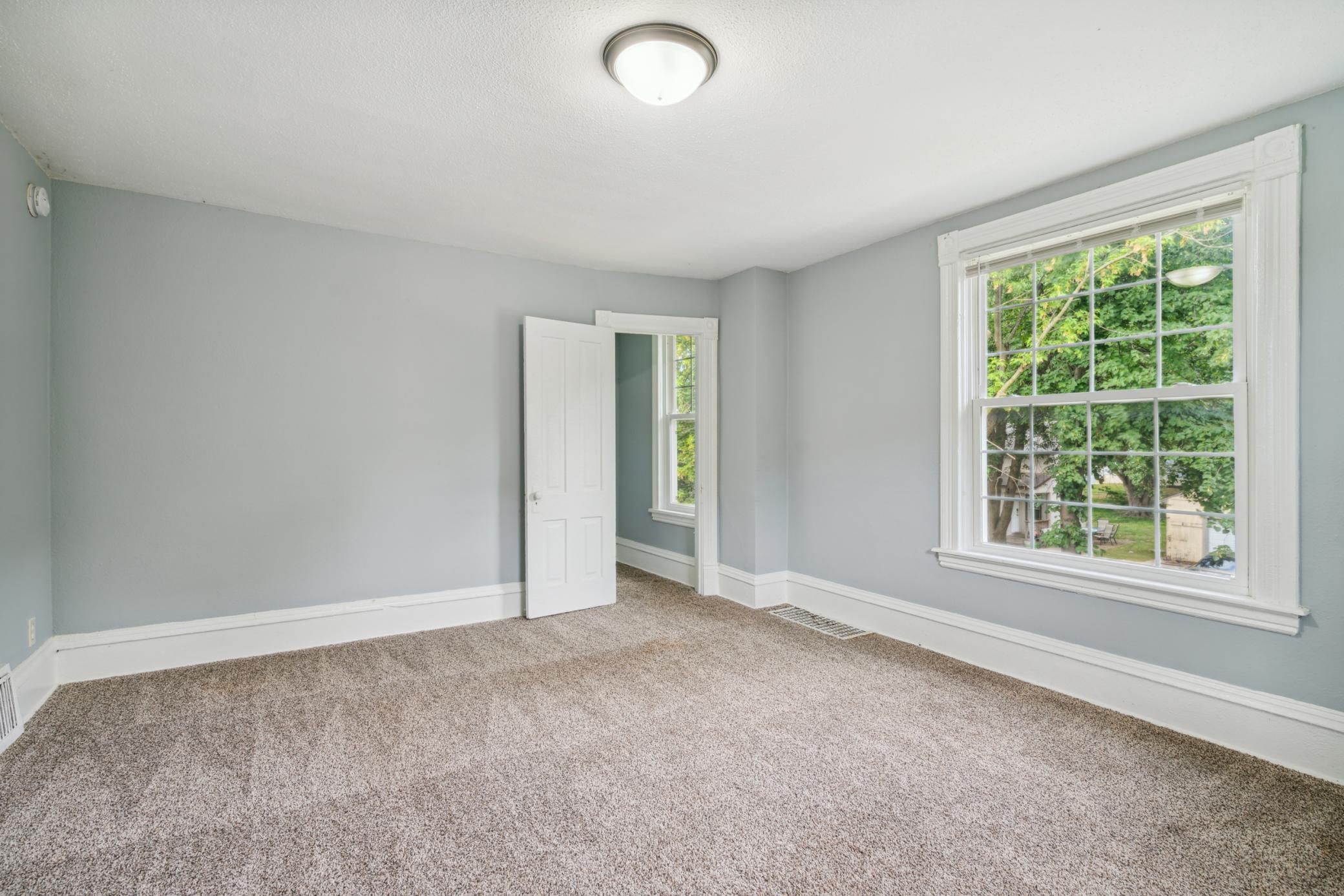 View of Residential Income at 2512 6th Street, Minneapolis MN 55411, Minneapolis (31 of 68) - Mike Wilen | Minnesota Team Real Estate