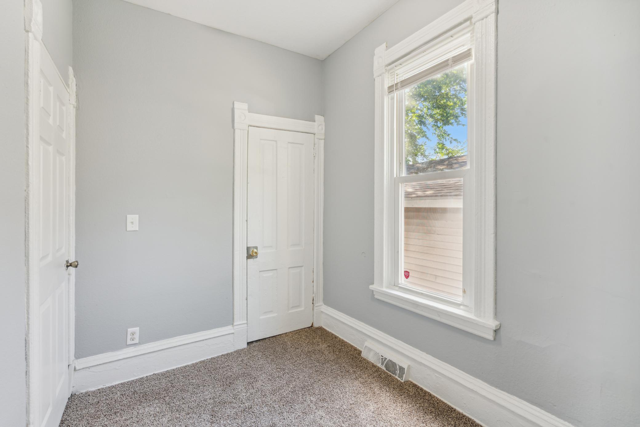 View of Residential Income at 2512 6th Street, Minneapolis MN 55411, Minneapolis (30 of 68) - Mike Wilen | Minnesota Team Real Estate
