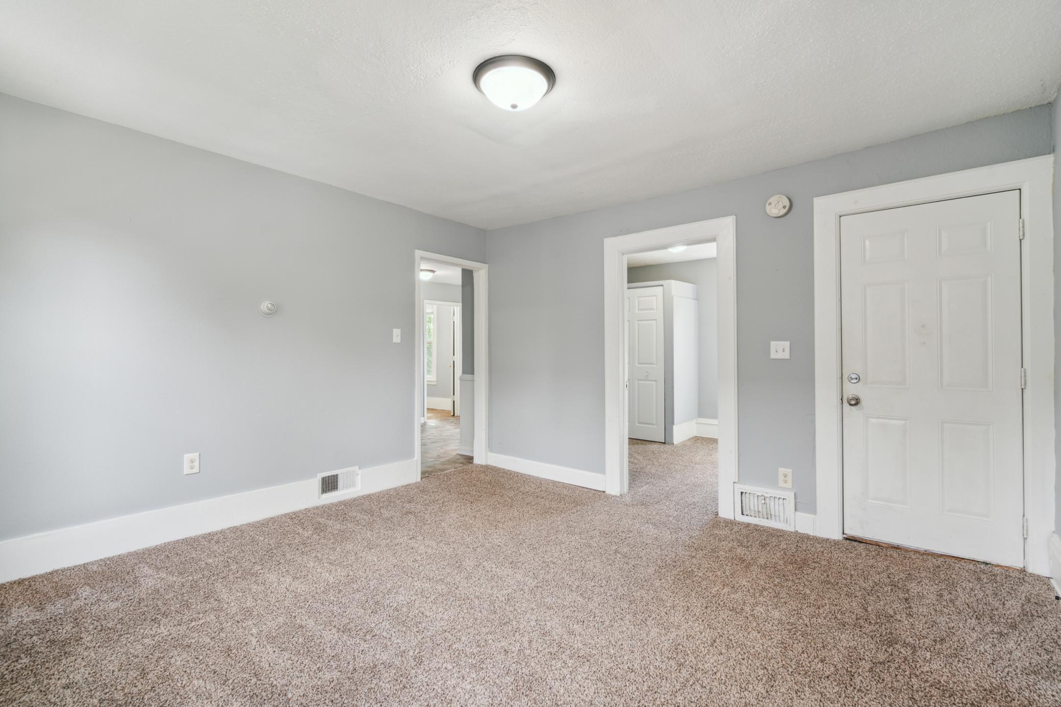 View of Residential Income at 2512 6th Street, Minneapolis MN 55411, Minneapolis (25 of 68) - Mike Wilen | Minnesota Team Real Estate