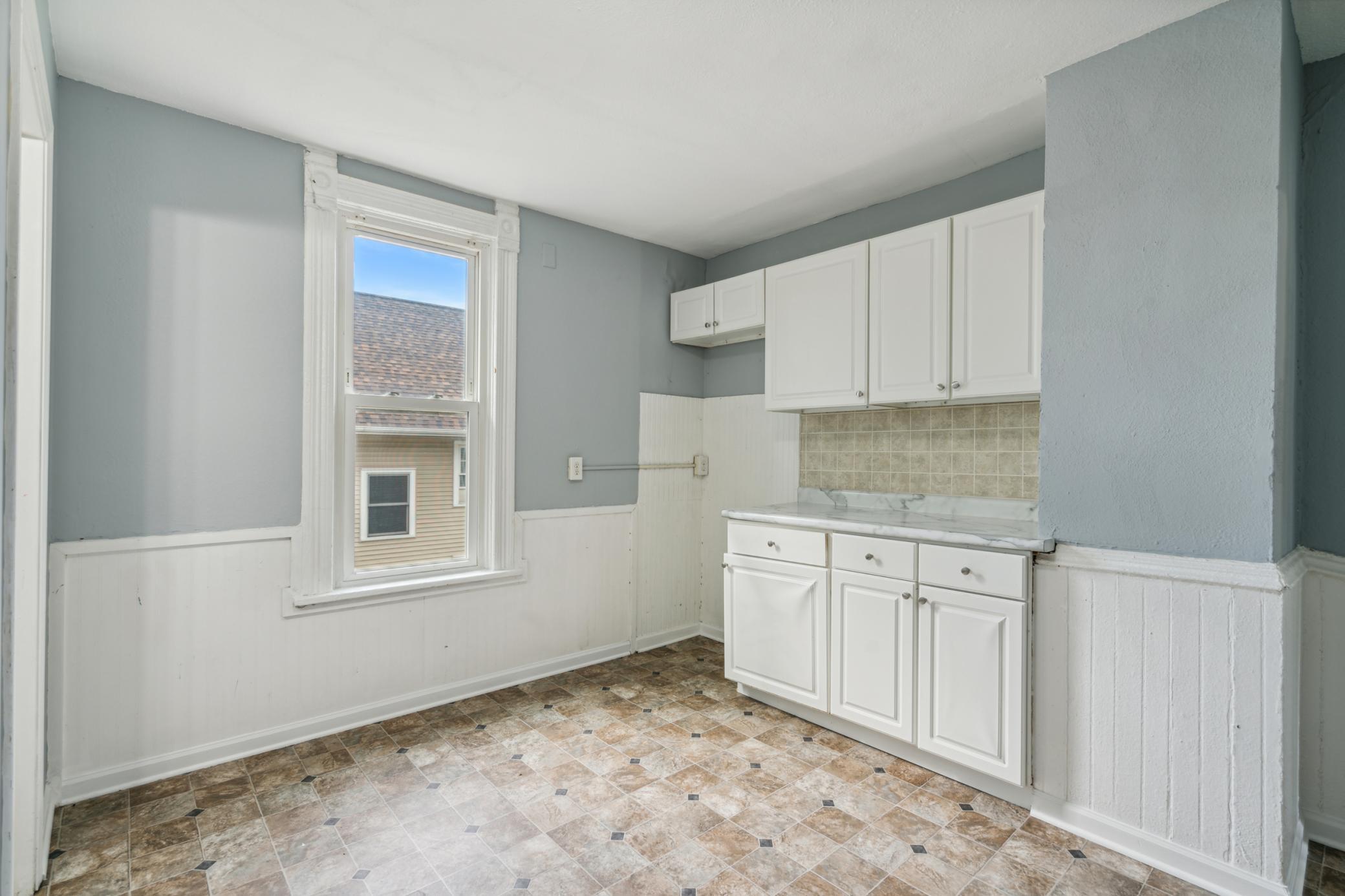 View of Residential Income at 2512 6th Street, Minneapolis MN 55411, Minneapolis (17 of 68) - Mike Wilen | Minnesota Team Real Estate