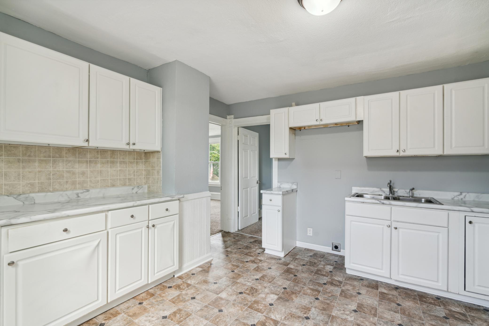 View of Residential Income at 2512 6th Street, Minneapolis MN 55411, Minneapolis (16 of 68) - Mike Wilen | Minnesota Team Real Estate