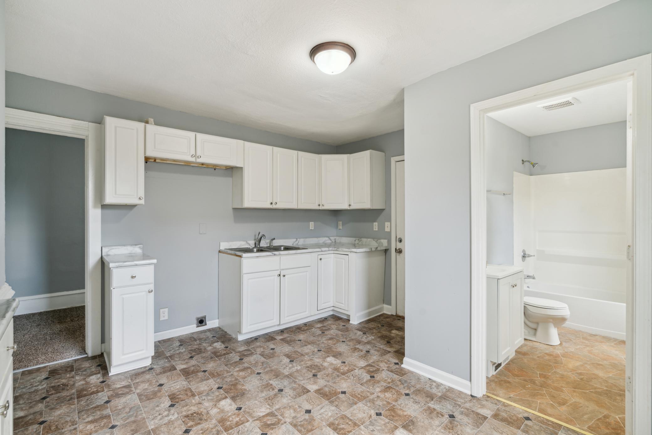 View of Residential Income at 2512 6th Street, Minneapolis MN 55411, Minneapolis (15 of 68) - Mike Wilen | Minnesota Team Real Estate
