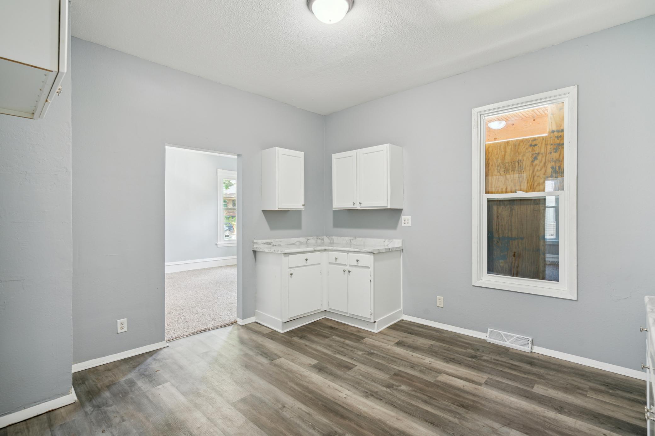 View of Residential Income at 2512 6th Street, Minneapolis MN 55411, Minneapolis (11 of 68) - Mike Wilen | Minnesota Team Real Estate